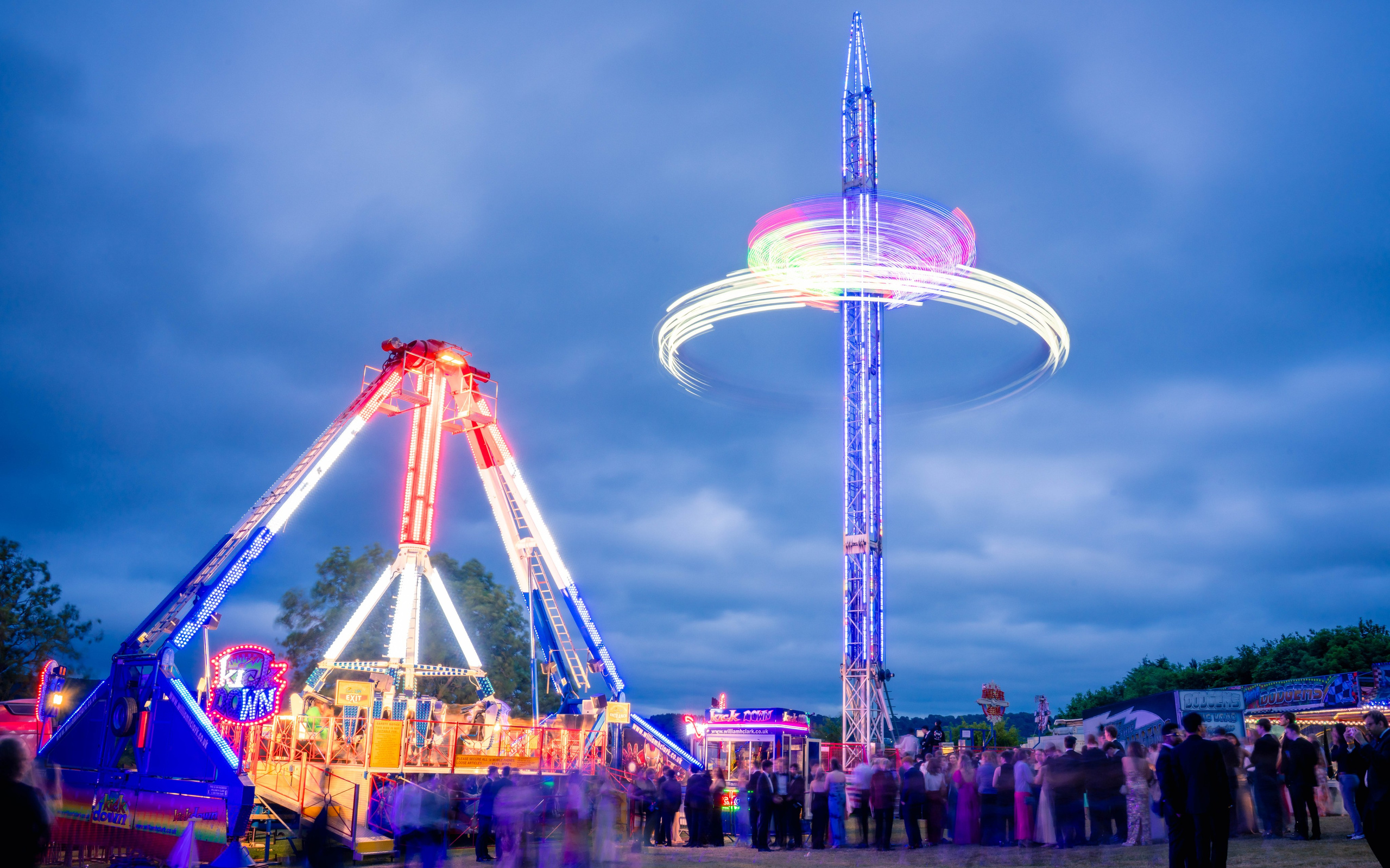 The Midas Touch: Van Mildert Summer Ball. Expect Miracles Photography by Kate & Andrew