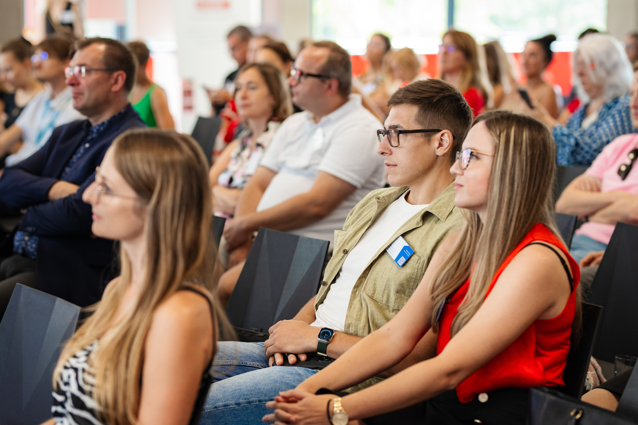 Eventová fotografie. Dana Lišková — Empatická fotografka | Introspektivní umělkyně | Neurodivergentní koučka| Zakladatelka Artepy.cz
