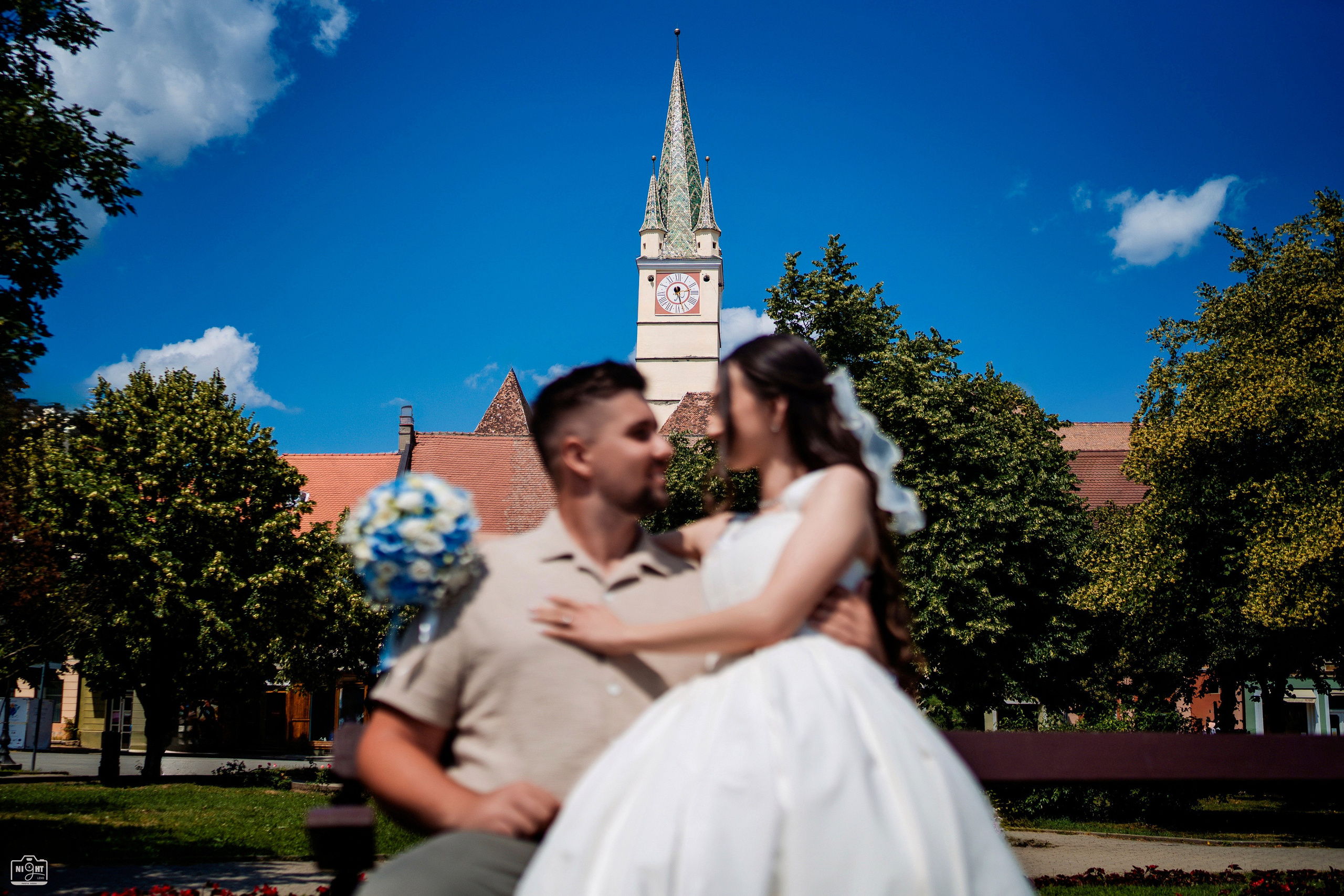 CUNUNIE RALUCA & GEORGE