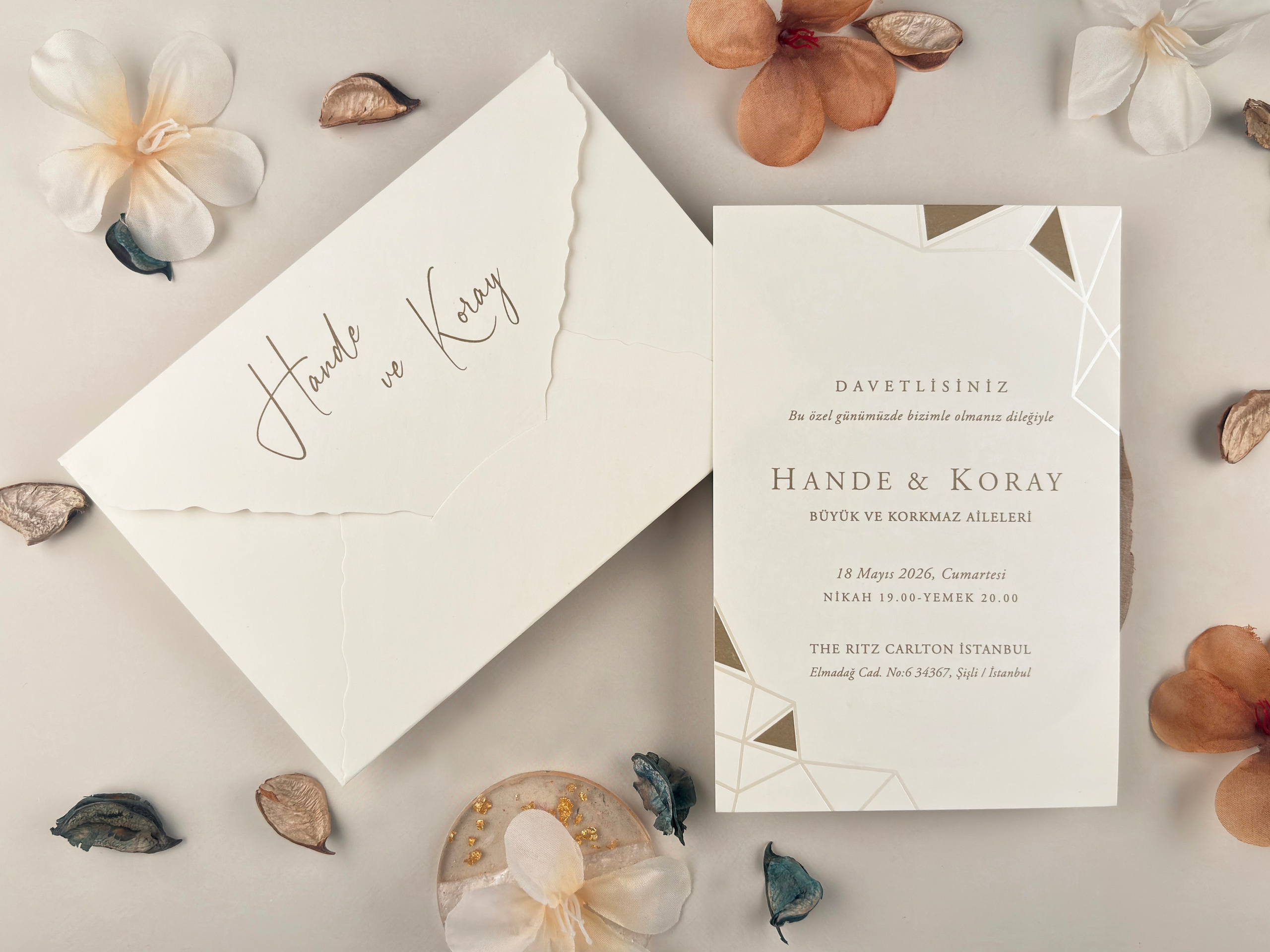 Invitații Elegante și Refined: Catalogul Ellite | Nunta, Petreceri, Evenimente Corporate.- invitații nuntă - modele invitații nuntă - invitații nuntă 2025 - invitații de nuntă elegante - invitații de nuntă personalizate - invitații nuntă online - invitații nuntă handmade - catalog invitații nuntă - invitații originale nuntă - invitații de nuntă moderne - invitații nuntă vintage - invitații nuntă rustice - invitații nuntă clasice - design invitații nuntă - invitații de nuntă cu tematică.- invitații nuntă florale - invitații nuntă boho - invitații nuntă aurii - invitații nuntă minimaliste - invitații nuntă cu sigiliu - invitații nuntă cu acuarelă - invitații nuntă cu fotografie - invitații nuntă cu inițiale - invitații nuntă elegante alb-negru - invitații nuntă cu hârtie texturată - invitații nuntă cu decupaj laser - invitații nuntă cu flori uscate. - print invitații nuntă - invitații nuntă personalizate cu numele mirilor - invitații nuntă cu plic inclus - invitații nuntă cu cartolină dublă - invitații nuntă calitate premium - invitații nuntă ieftine - invitații nuntă rapide.- invitații nuntă România - invitații nuntă București / Botoșani . Iași suceava- invitații nuntă cu livrare în țară - invitații nuntă online România.- „Invitație de nuntă elegantă cu design floral și plic crem” - „Model de invitație de nuntă vintage cu sigiliu de ceară” - „Set complet invitații de nuntă personalizate cu inițialele mirilor” - „Invitație de nuntă modernă cu design minimalist și text negru pe fundal alb” - „Invitație de nuntă rustică pe hârtie kraft cu șnur de iută” - „Invitație de nuntă cu decupaj laser și detalii aurii” - „Invitație de nuntă în stil boho cu imprimeu floral colorat” - „Invitație romantică de nuntă cu flori uscate și panglică din satin” - „Invitație de nuntă clasică cu monogramă și font caligrafic” - „Invitație de nuntă în stil glamour cu folie aurie și text embosat”- „Model de invitație de nuntă 2025 cu design elegant și font modern” - „Cele mai noi invitații de nuntă 2025 – stil floral, sofisticat”