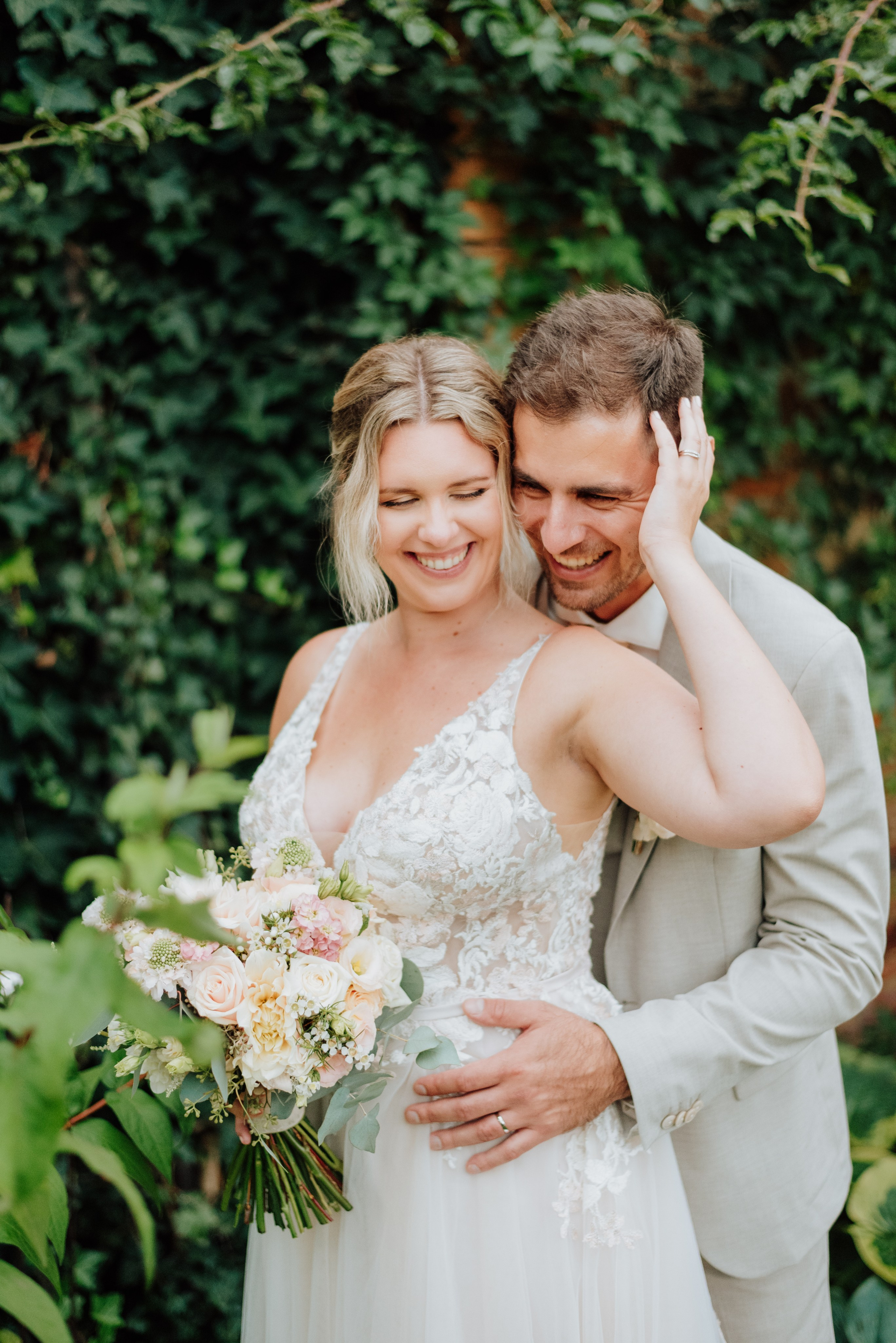 Lifestyle, wedding and family photographer