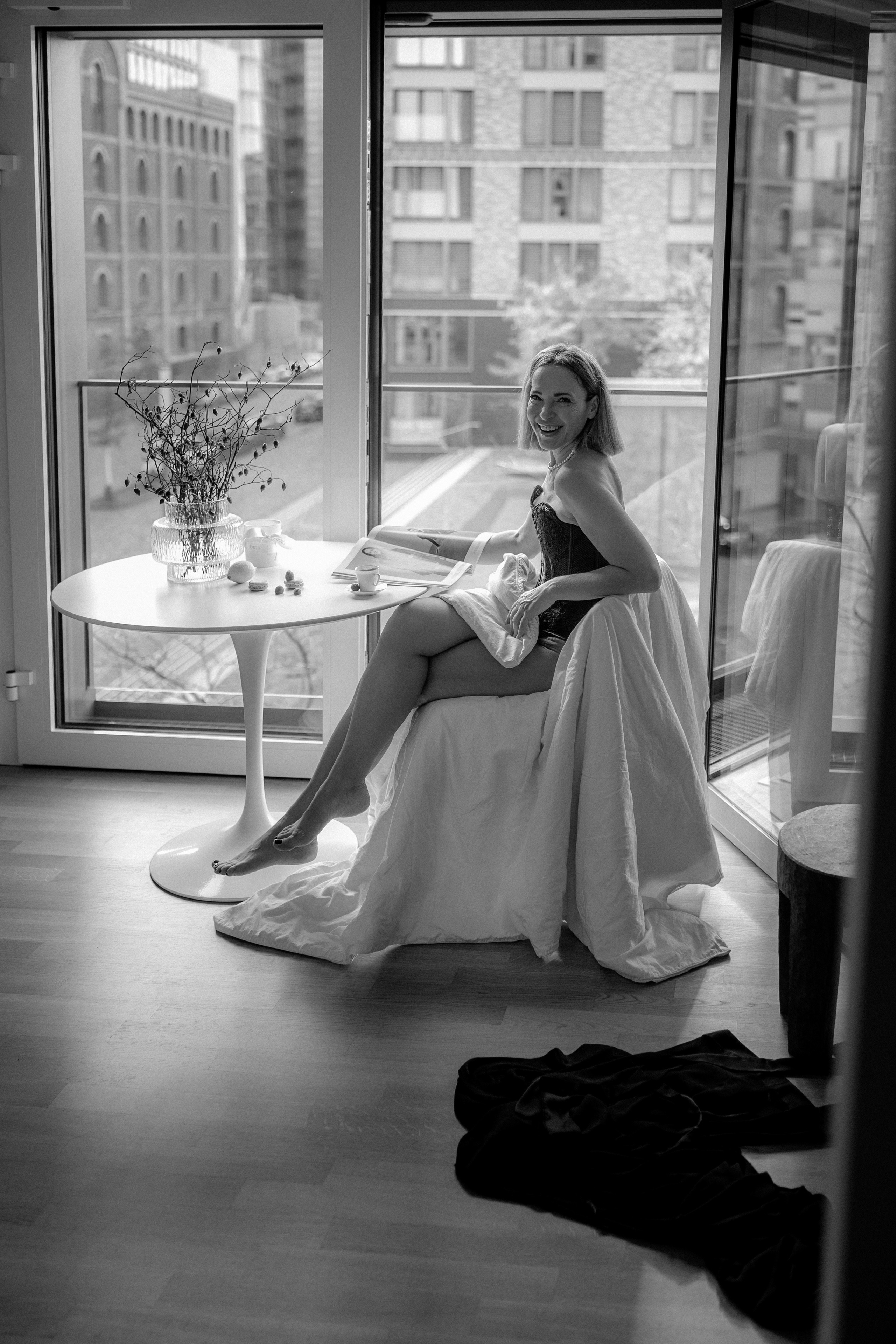 KIRA. Portrait photographer in Germany and all over Europe Mischa Blank