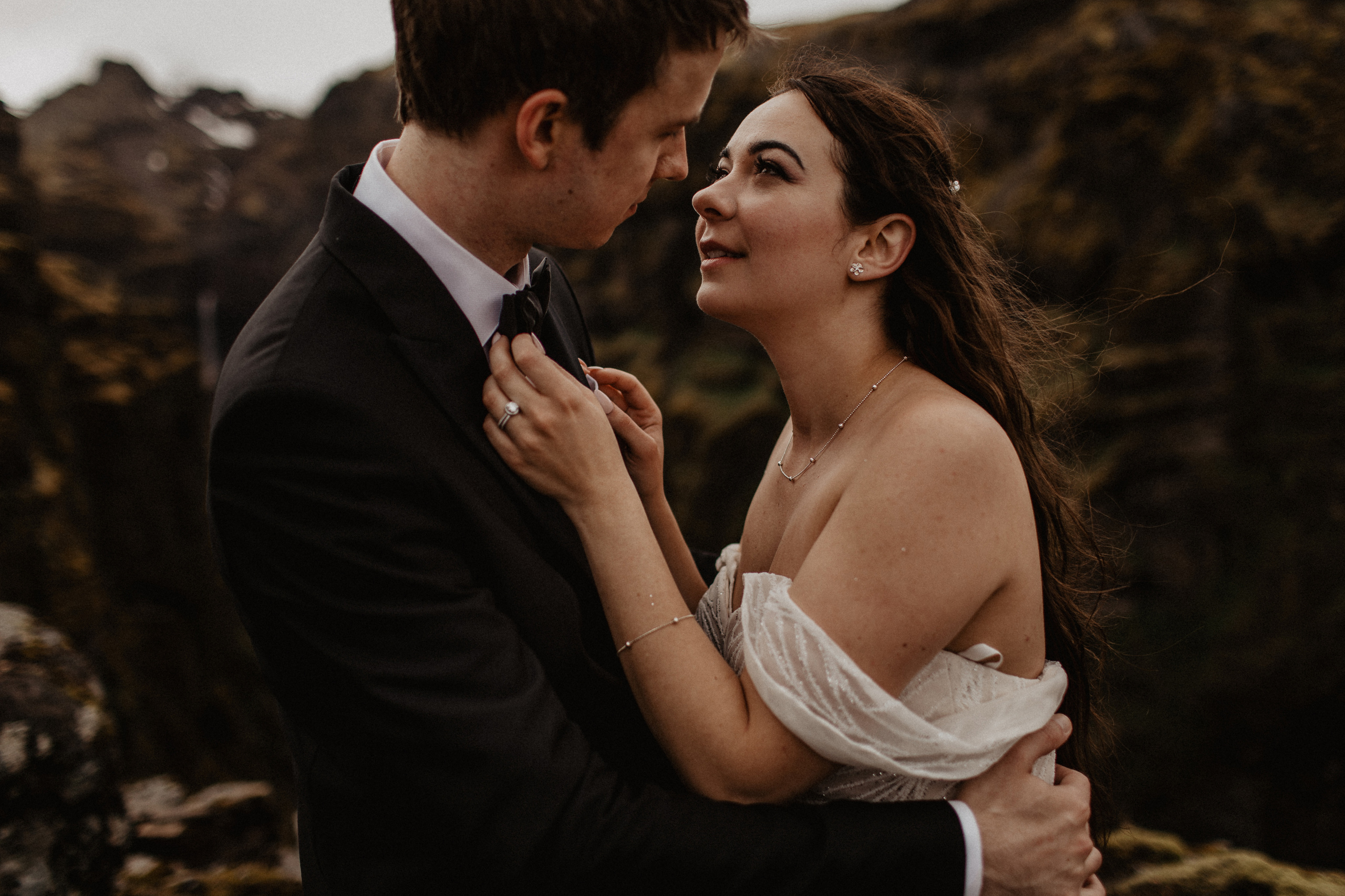 Elopement at secret canyon Iceland and diamond black beach. Iceland elopement photo and video | Nikolaichik Photo