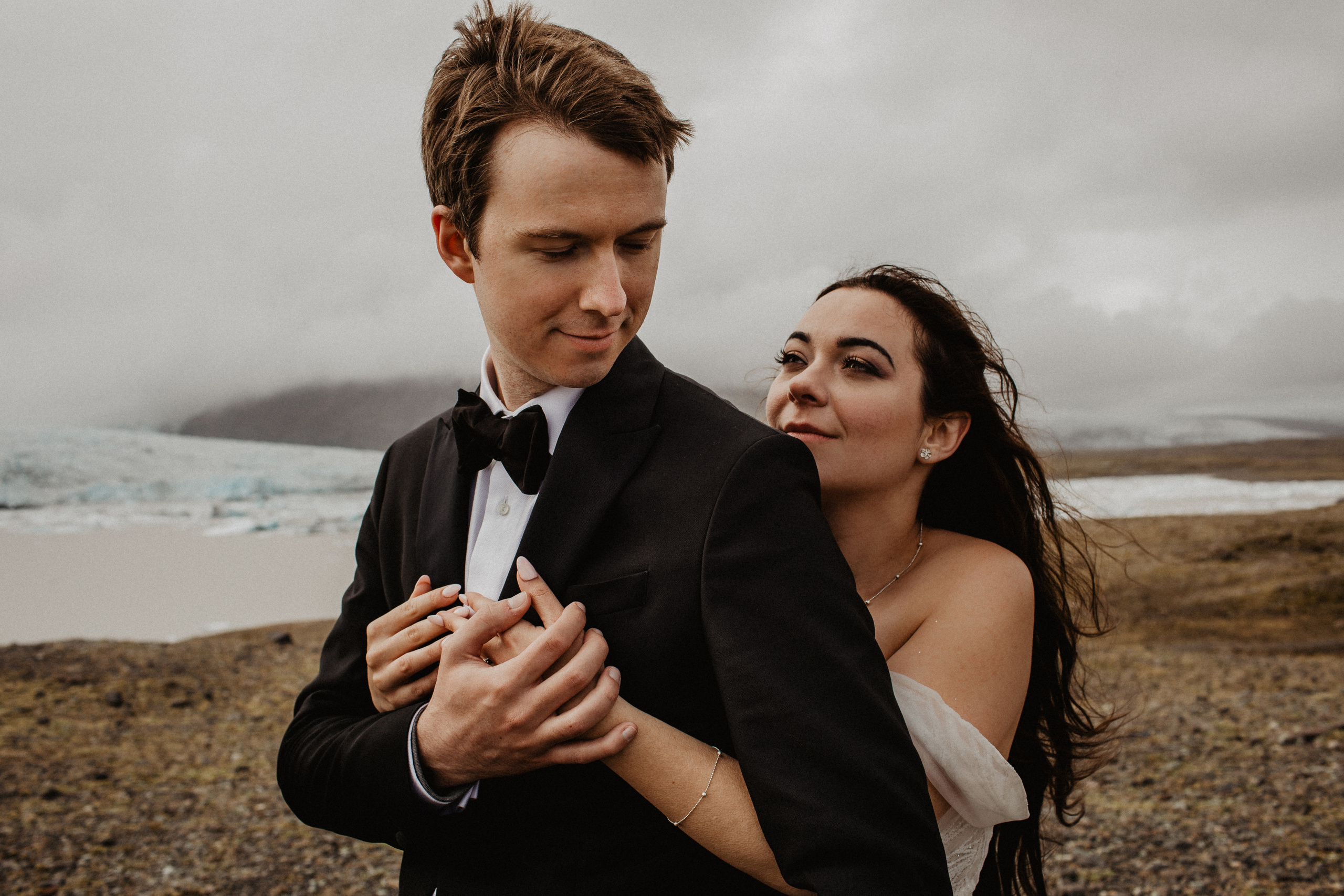 Elopement at secret canyon Iceland and diamond black beach. Iceland elopement photo and video | Nikolaichik Photo