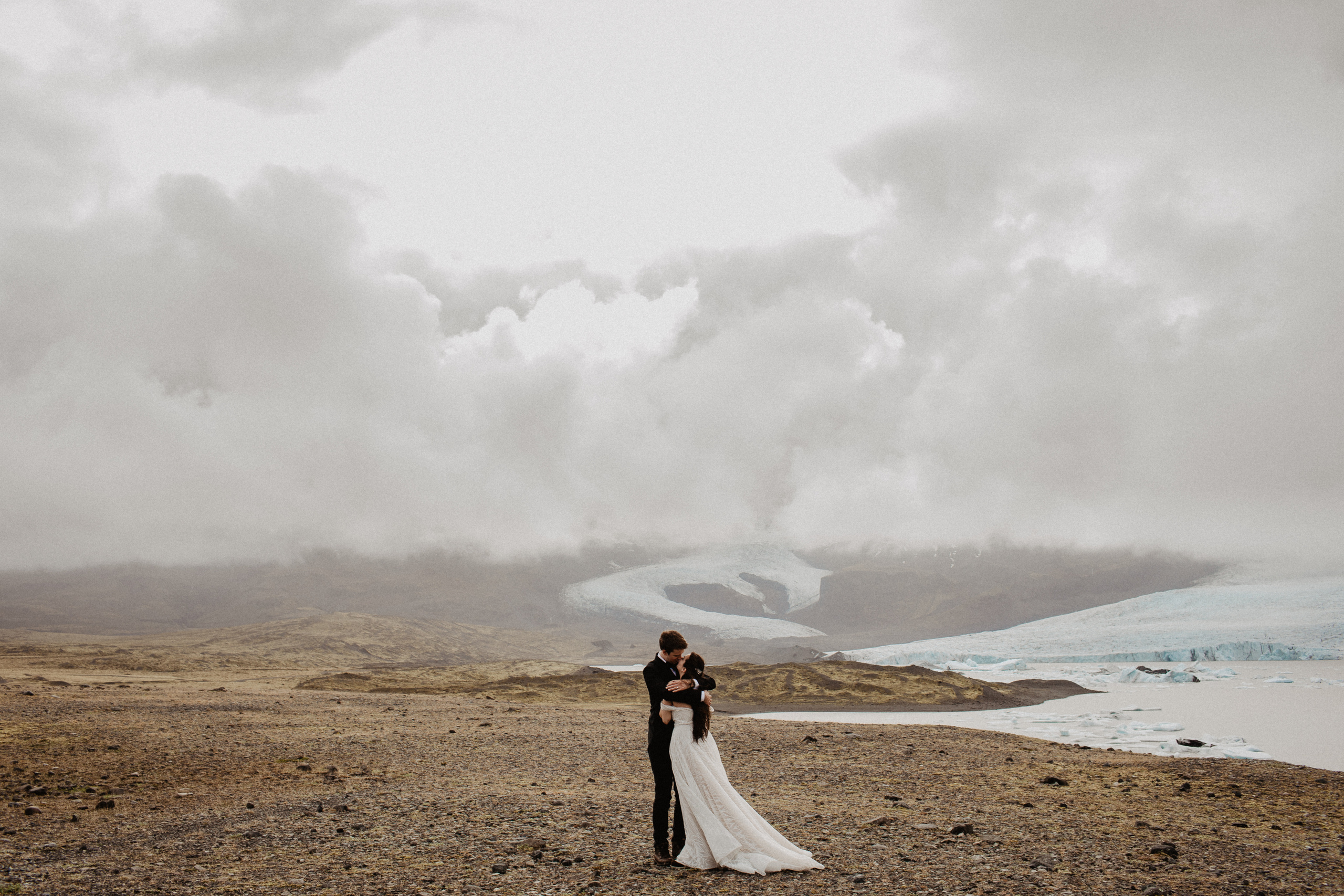 Elopement at secret canyon Iceland and diamond black beach. Iceland elopement photo and video | Nikolaichik Photo