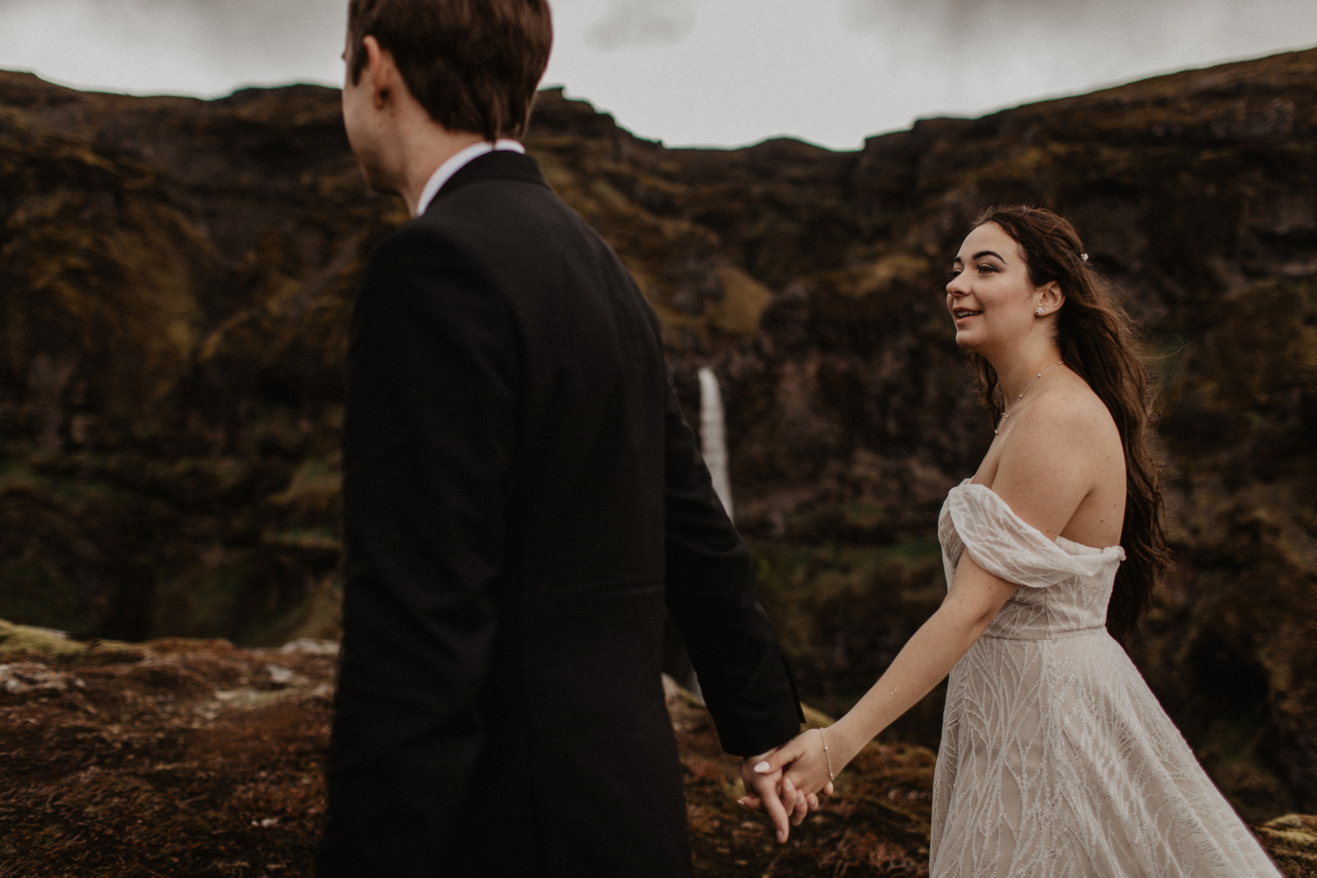 Elopement at secret canyon Iceland and diamond black beach. Iceland elopement photo and video | Nikolaichik Photo