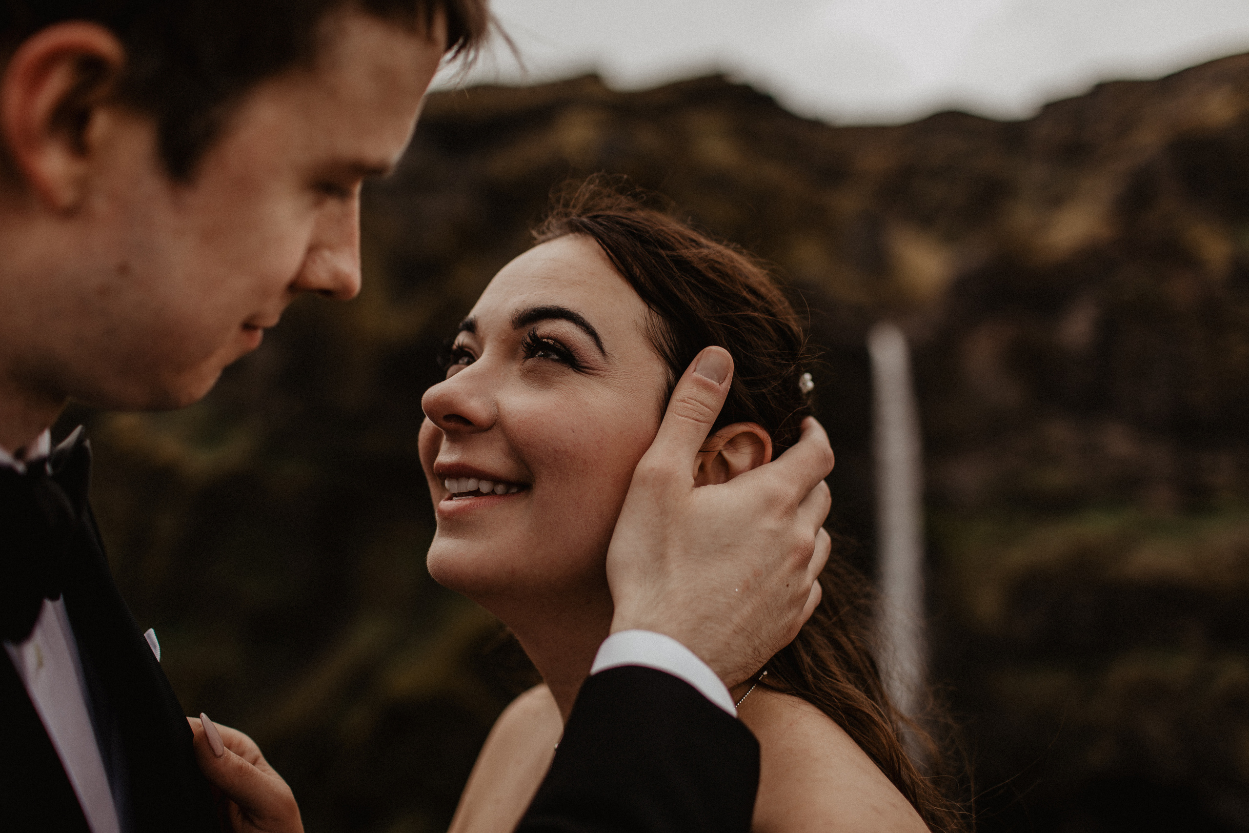 Elopement at secret canyon Iceland and diamond black beach. Iceland elopement photo and video | Nikolaichik Photo