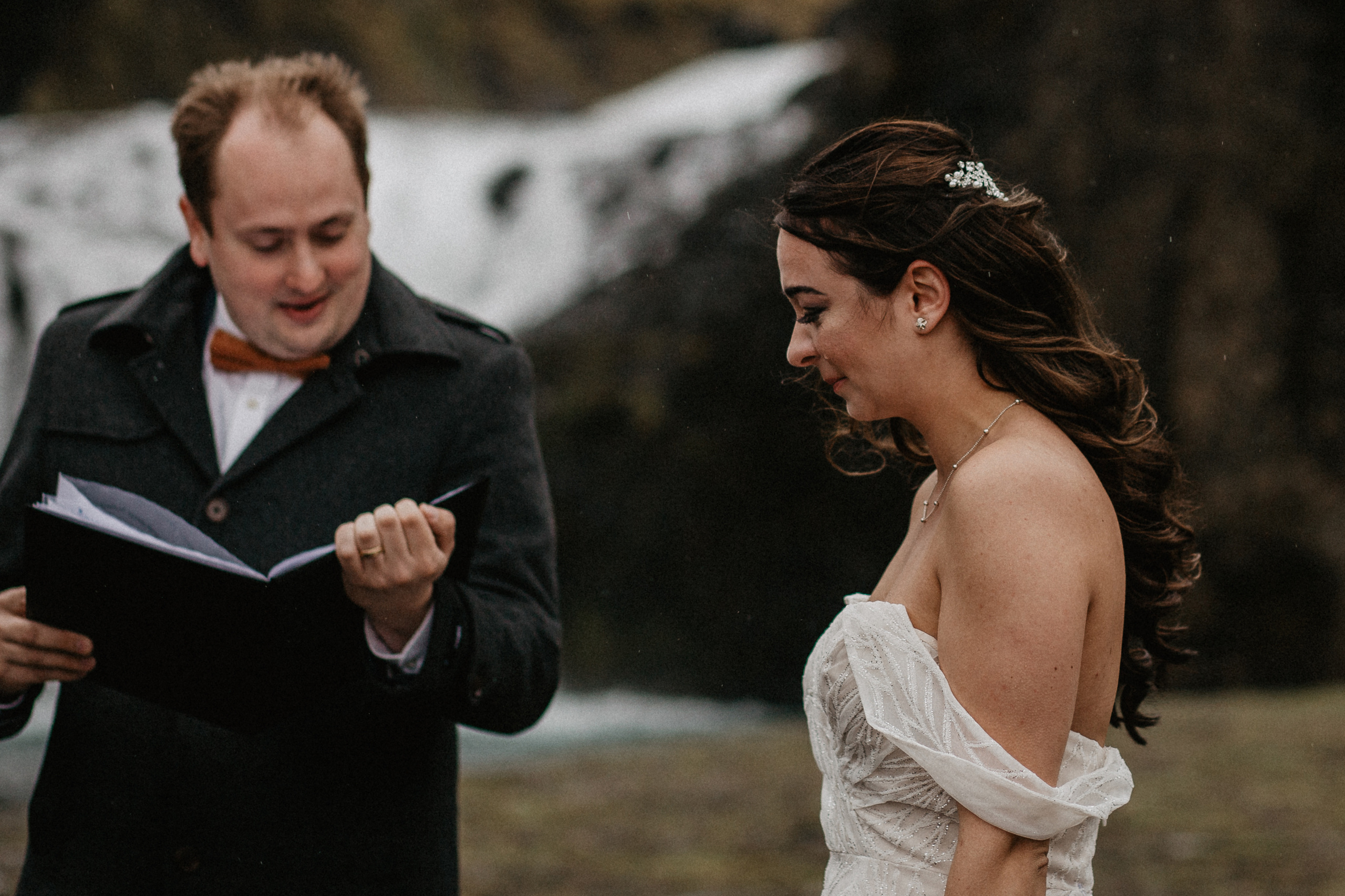 Elopement at secret canyon Iceland and diamond black beach. Iceland elopement photo and video | Nikolaichik Photo