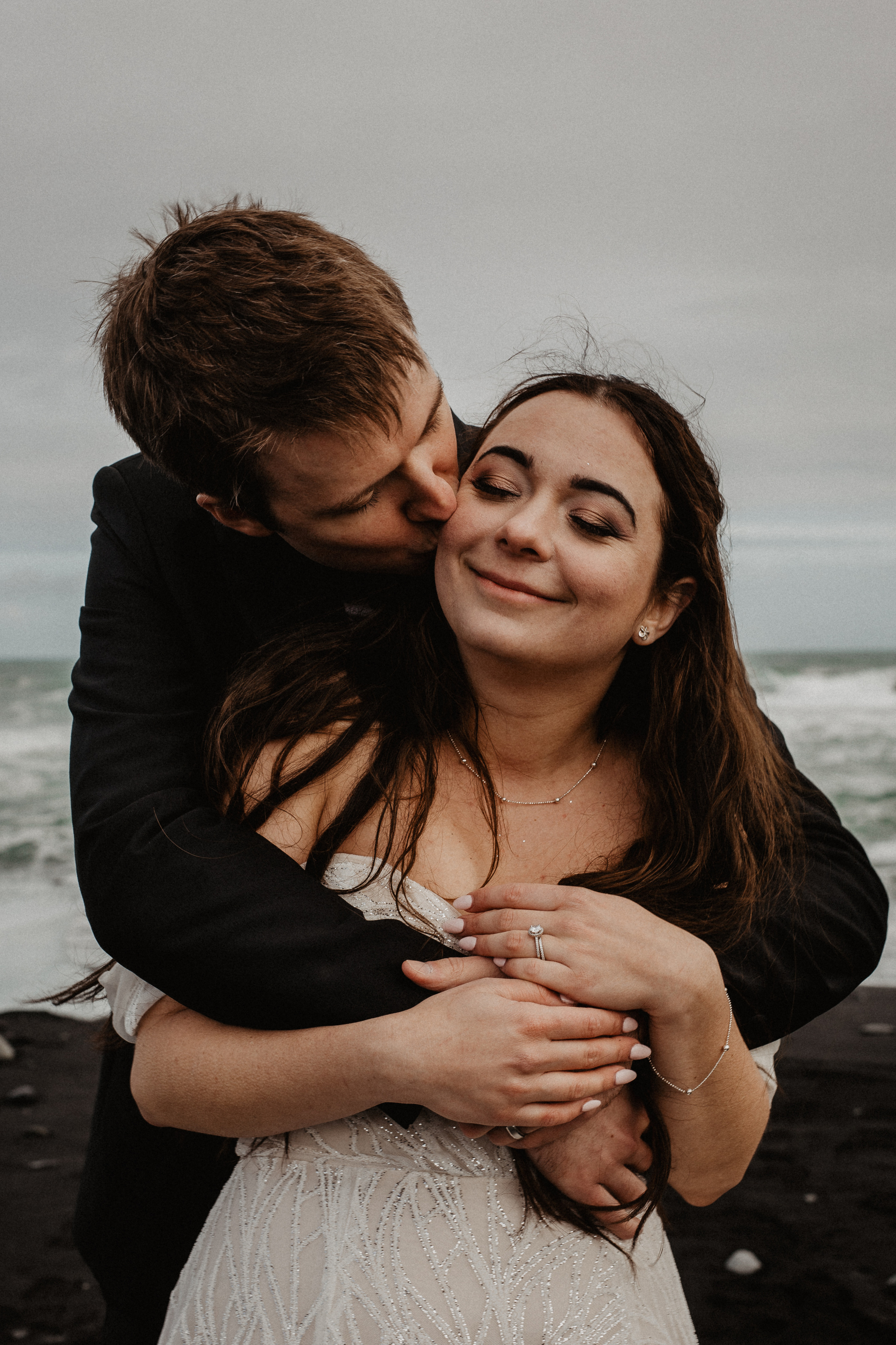 Elopement at secret canyon Iceland and diamond black beach. Iceland elopement photo and video | Nikolaichik Photo
