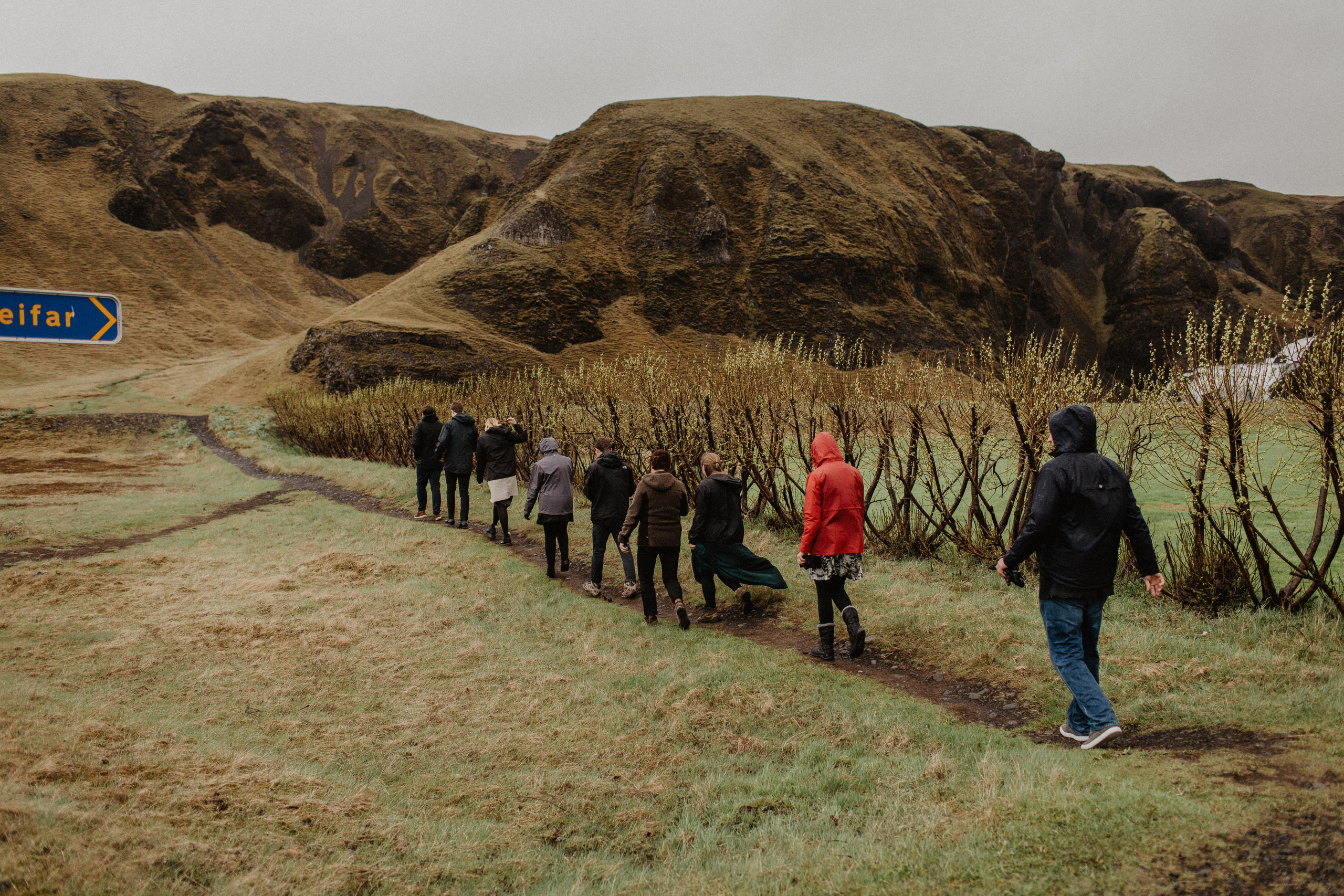 Elopement at secret canyon Iceland and diamond black beach. Iceland elopement photo and video | Nikolaichik Photo
