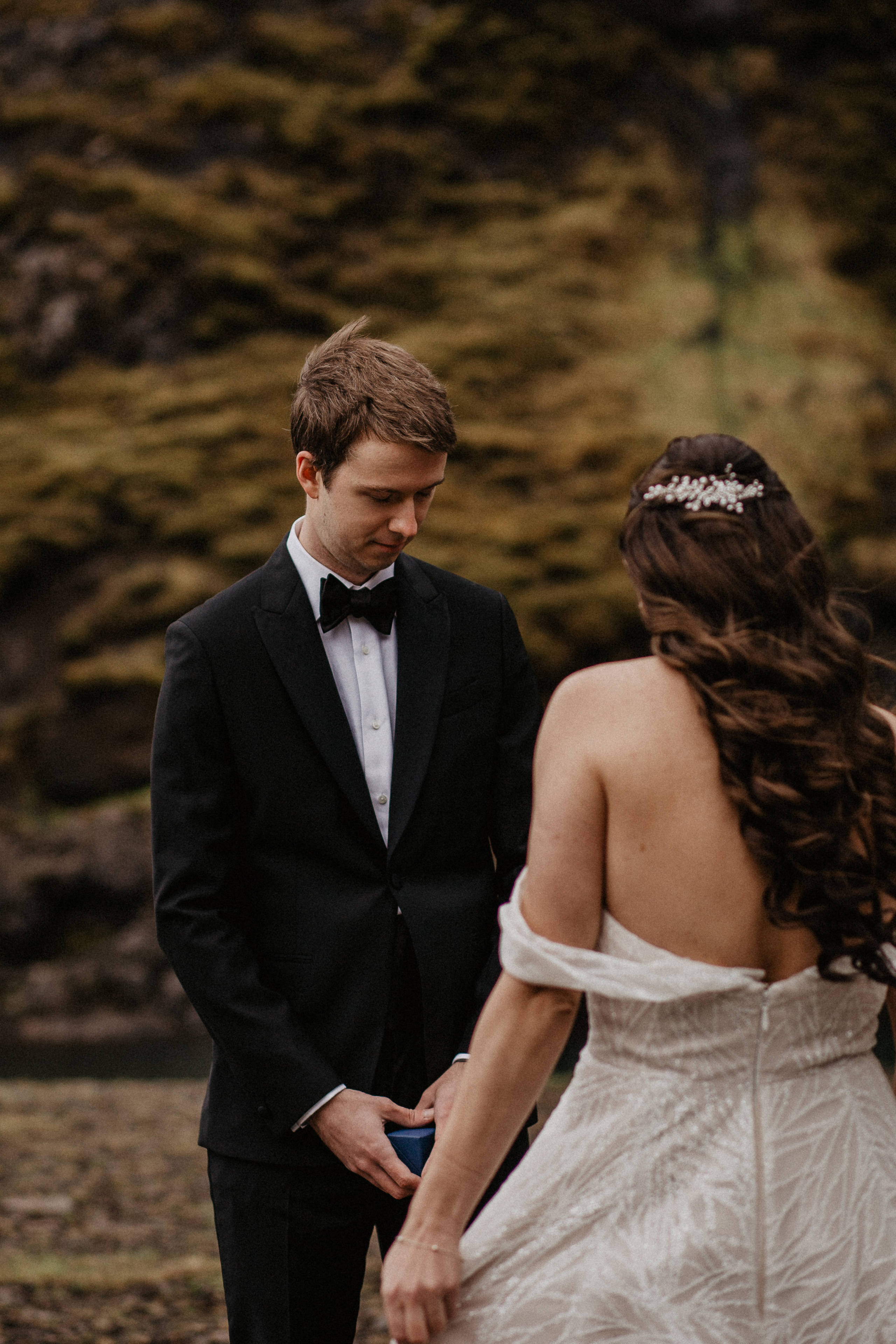 Elopement at secret canyon Iceland and diamond black beach. Iceland elopement photo and video | Nikolaichik Photo