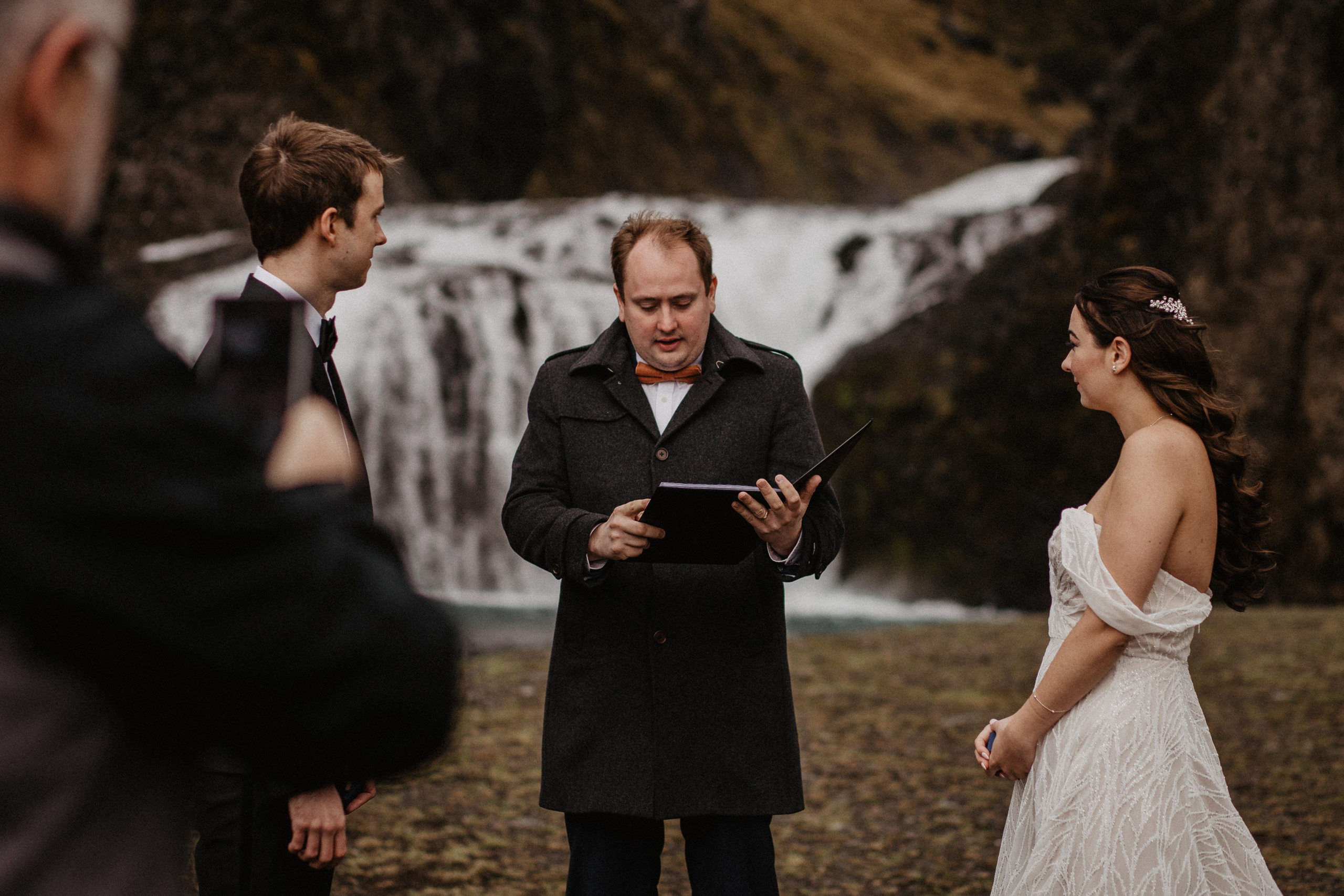 Elopement at secret canyon Iceland and diamond black beach. Iceland elopement photo and video | Nikolaichik Photo