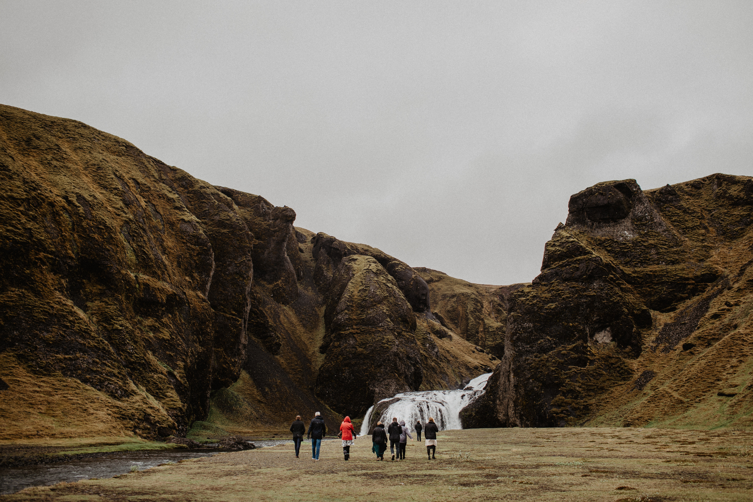 Elopement at secret canyon Iceland and diamond black beach. Iceland elopement photo and video | Nikolaichik Photo