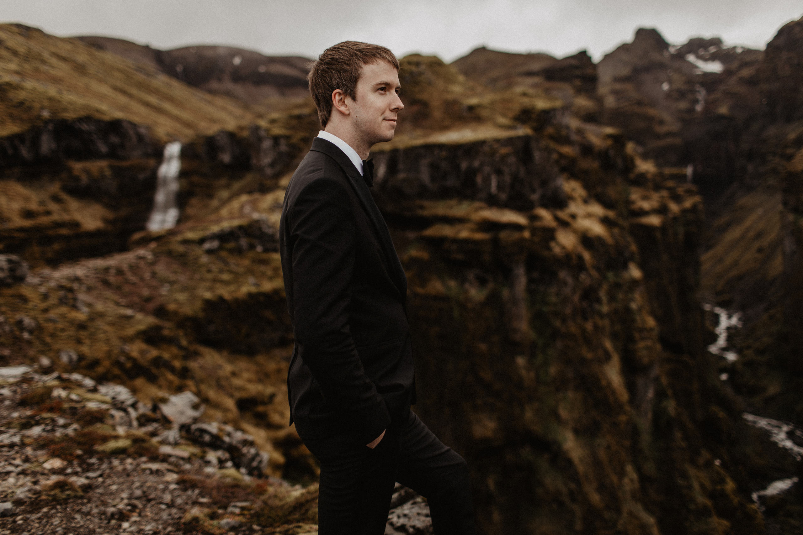 Elopement at secret canyon Iceland and diamond black beach. Iceland elopement photo and video | Nikolaichik Photo