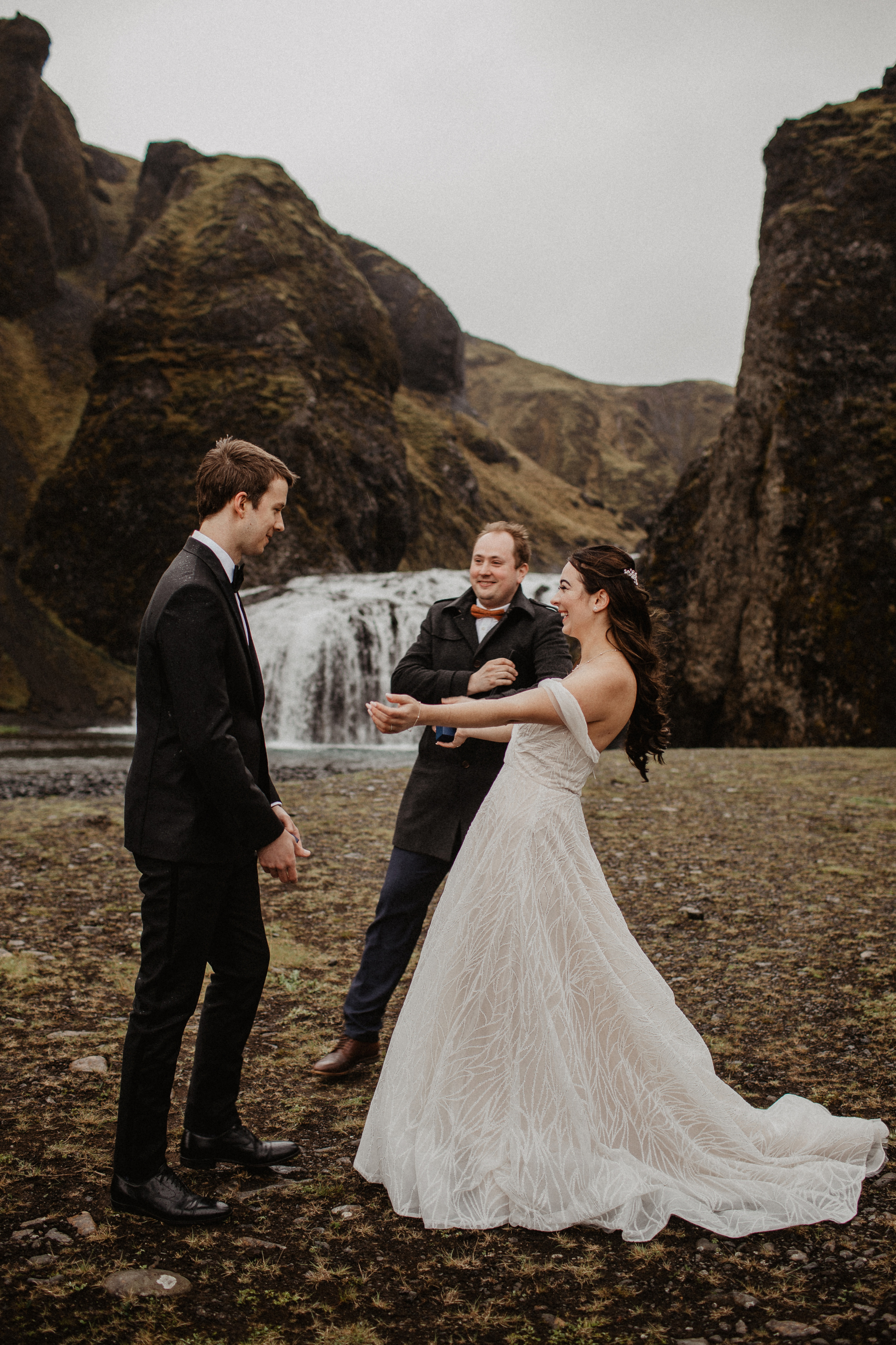 Elopement at secret canyon Iceland and diamond black beach. Iceland elopement photo and video | Nikolaichik Photo