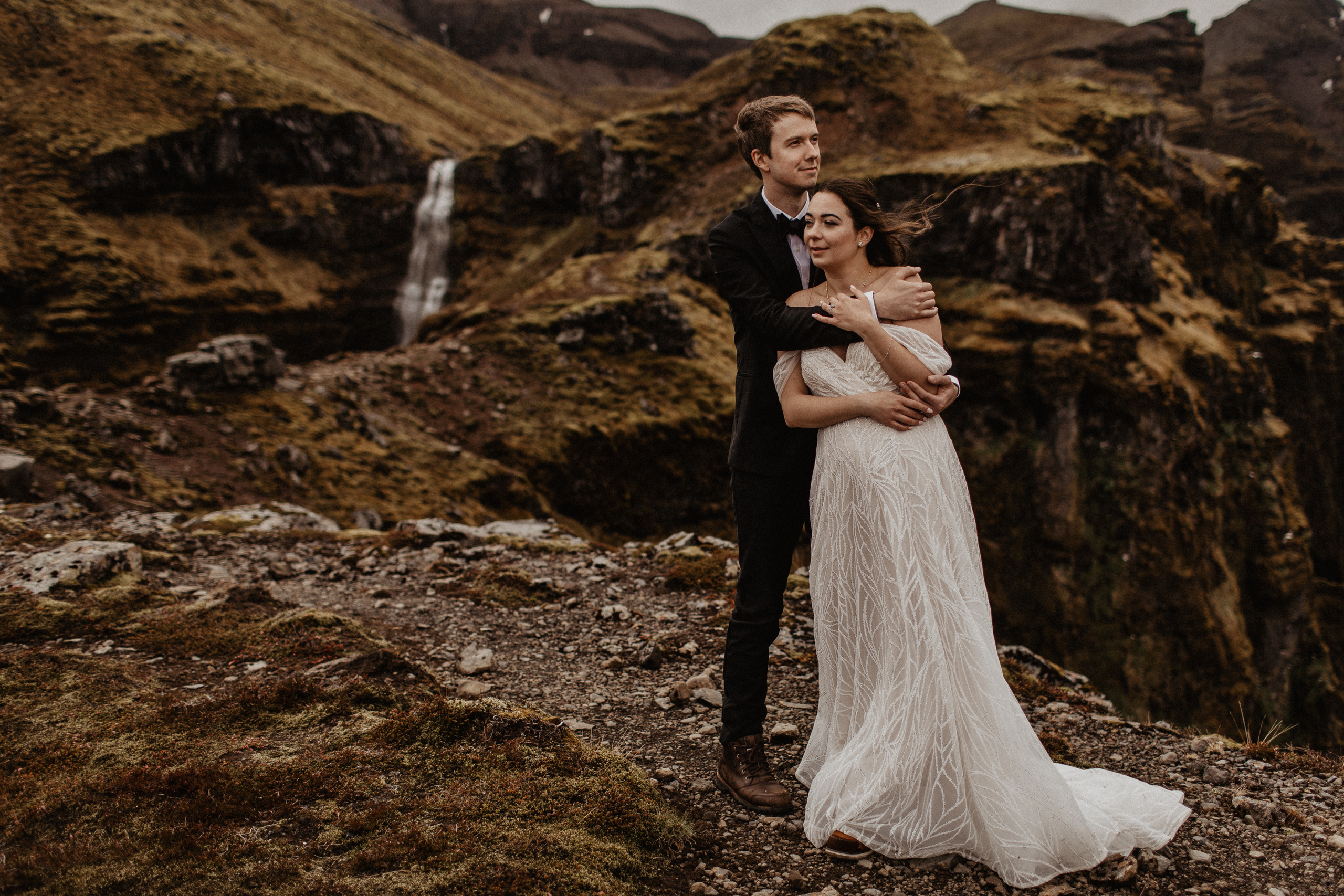 Elopement at secret canyon Iceland and diamond black beach. Iceland elopement photo and video | Nikolaichik Photo