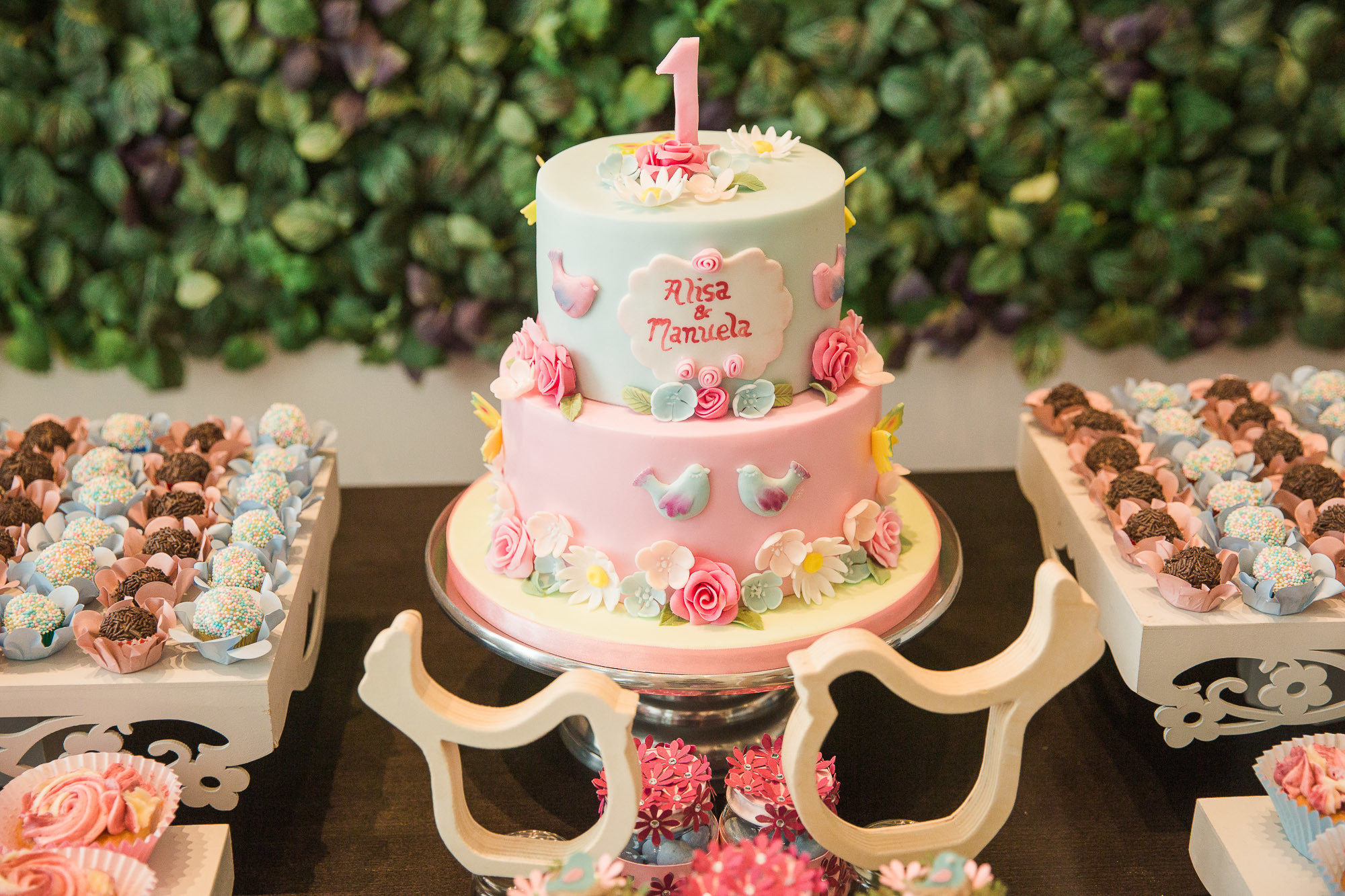 Alisa ja Manuela, 1-vuotissynttärit