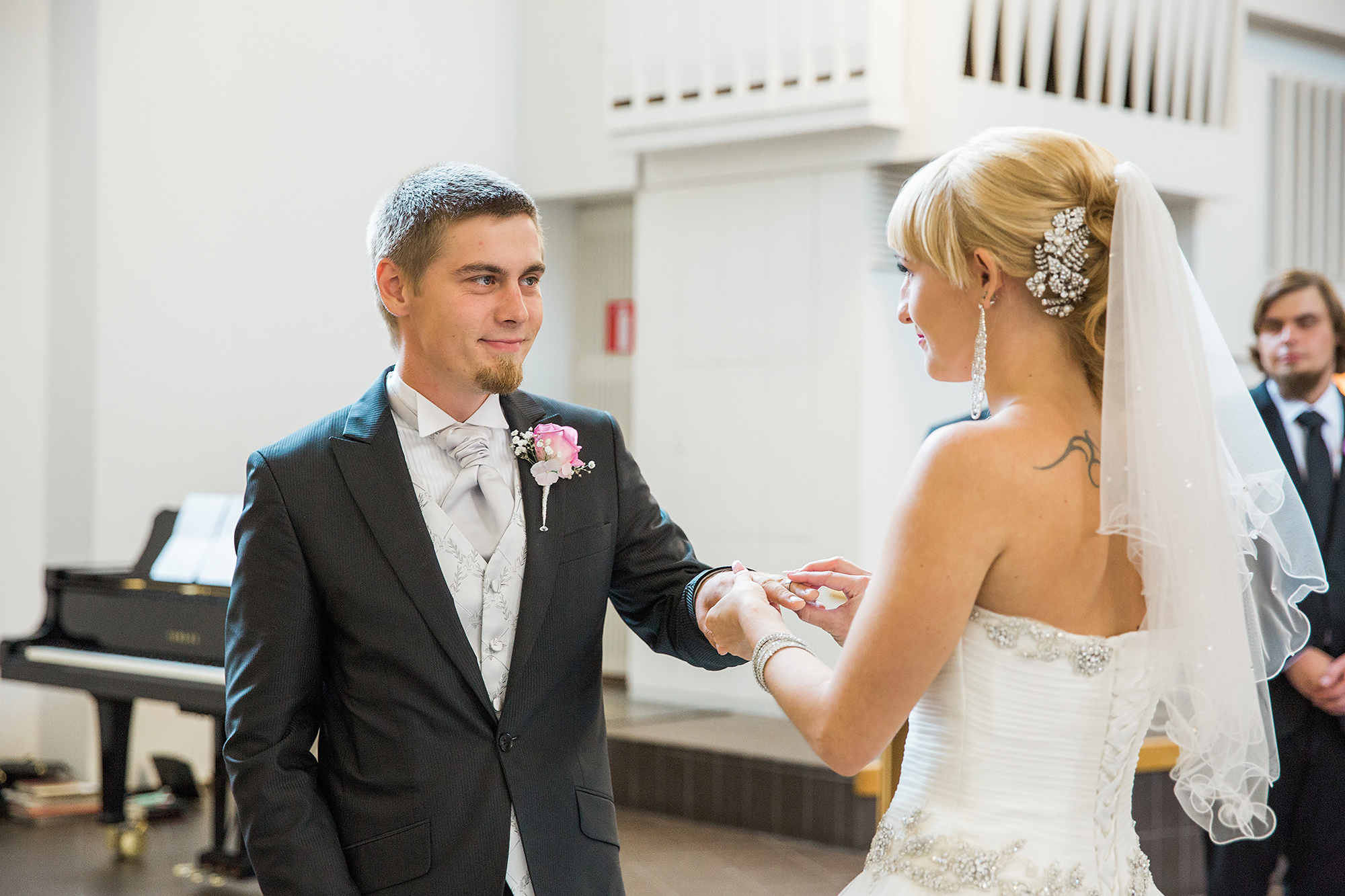 Hääkuvaus Messilässä ja Lahden Ristinkirkossa