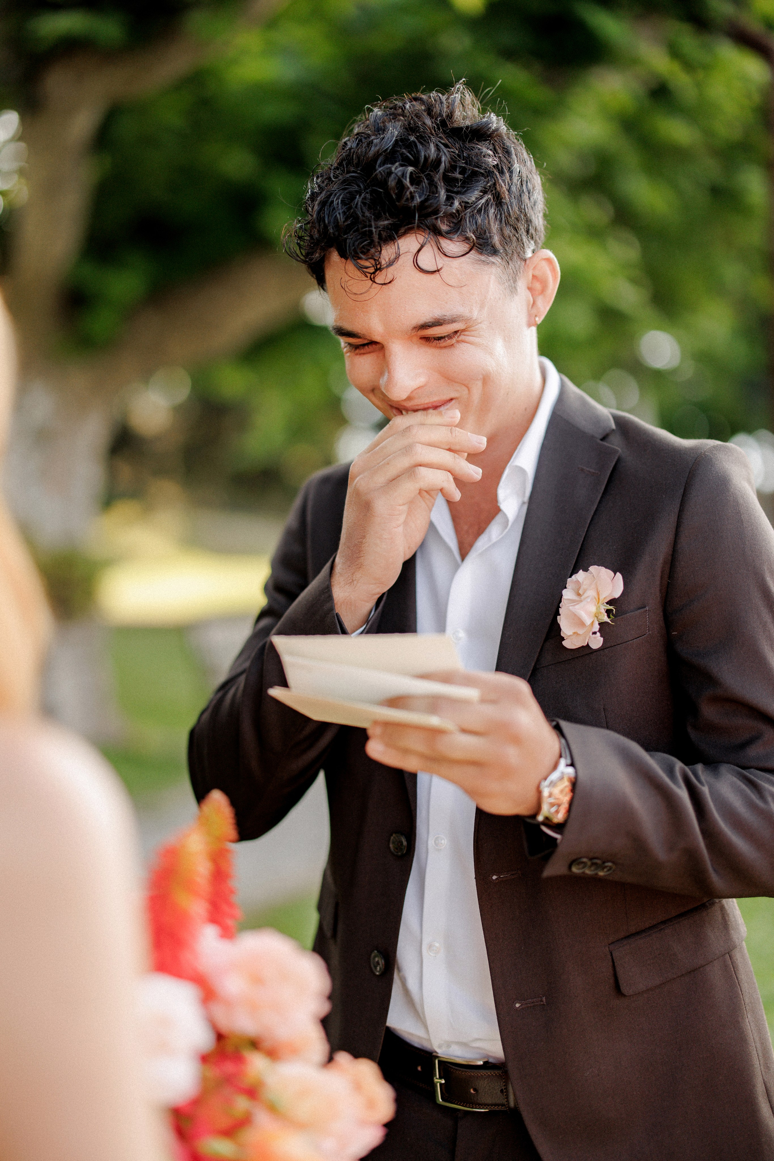 An Early Morning Elopement on Lake Como: A Love Story to Remember. Wedding and Family Photographer Switzerland and Italy. Valeria Diaz