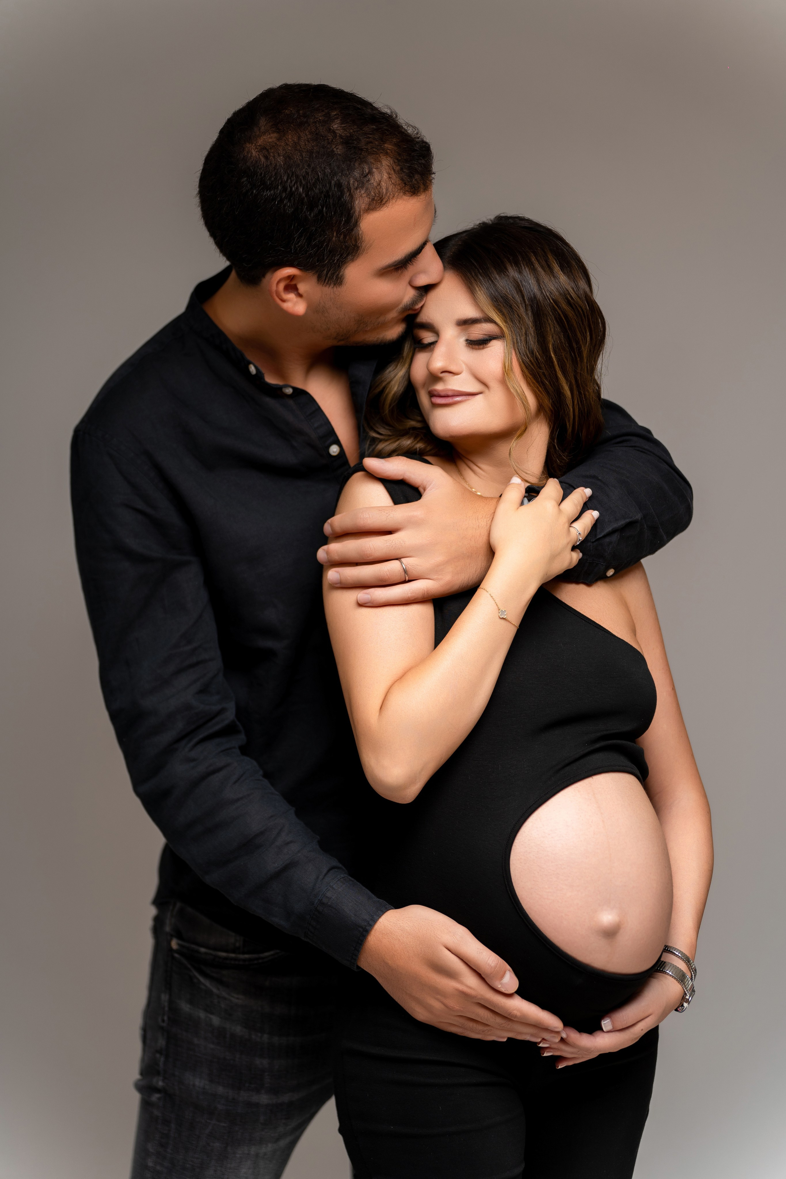 Photographe grossesse Paris, Pregnancy photographer Paris. Photographer in Paris