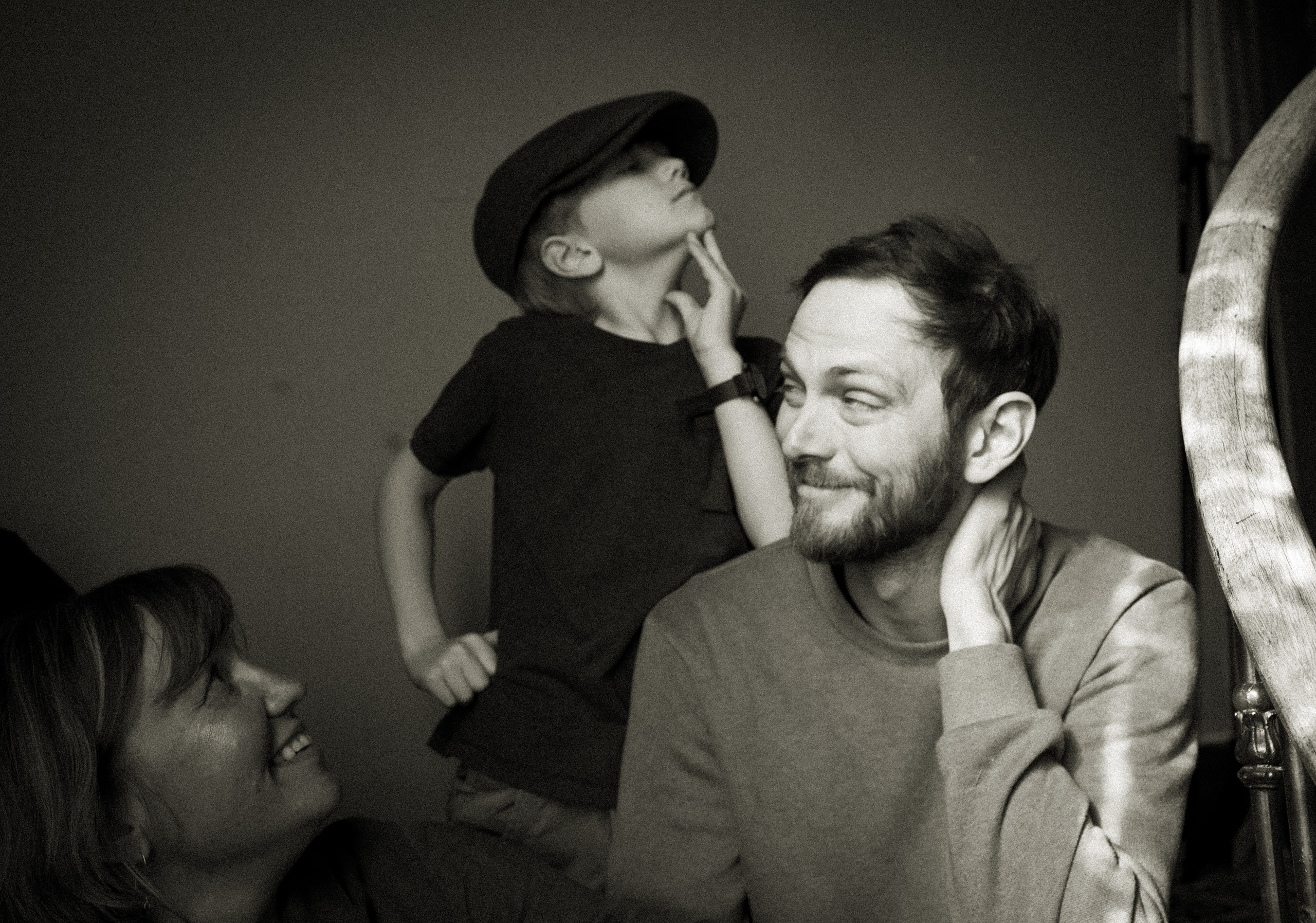 Histoires d’amour, séances photos de famille et de mariage en France