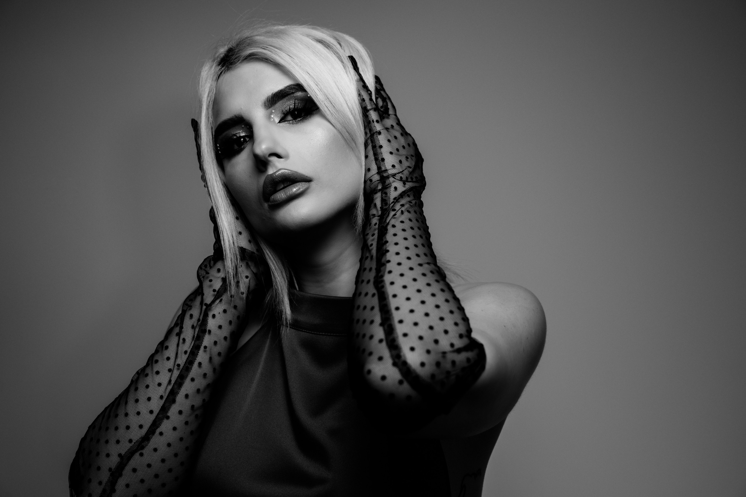 Photographie de portrait en studio. Photographe de mariage région de Liège Stefan Bogdan