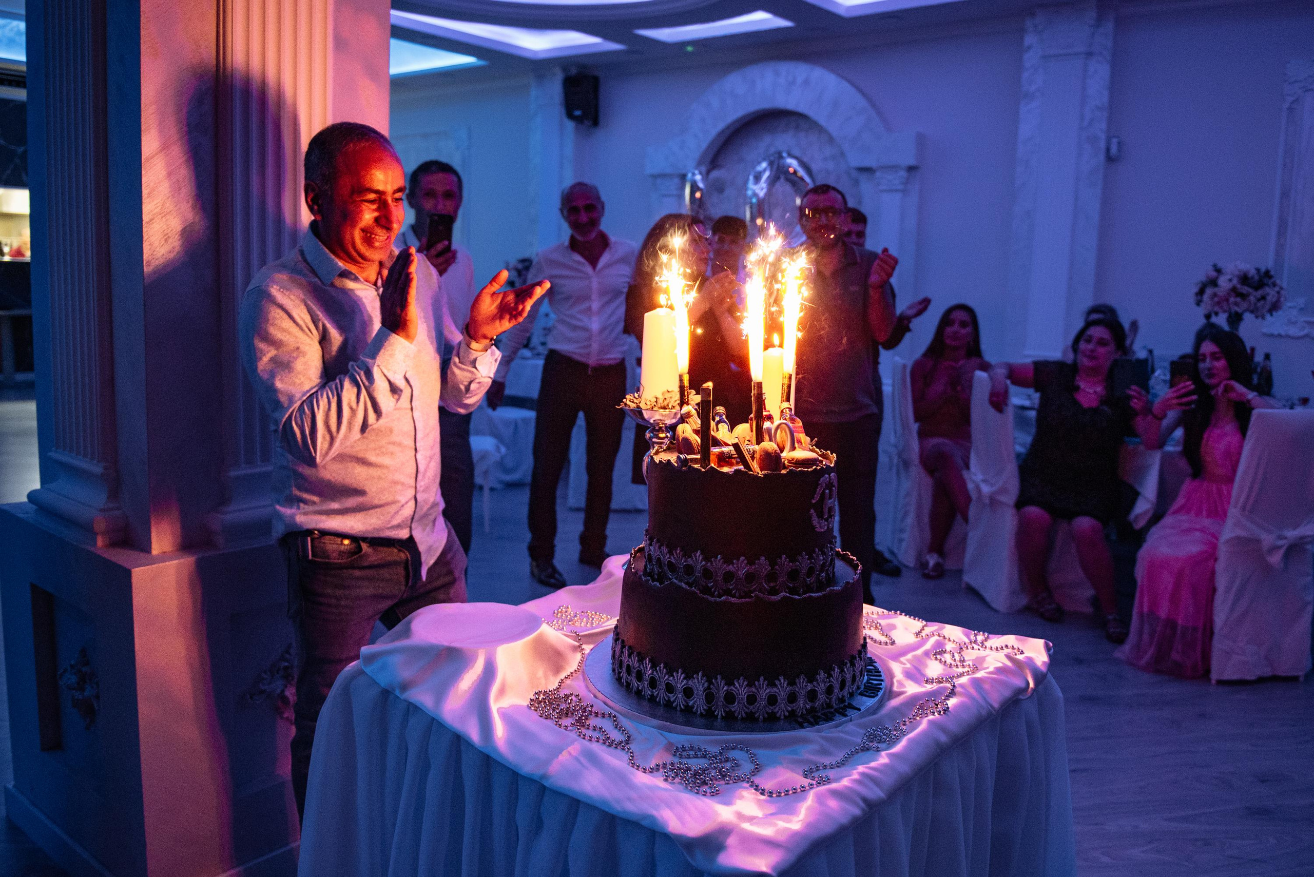 Hakob 50 años cumpleaños. Professional photography services in Barcelona by Ekaterina Gasanova