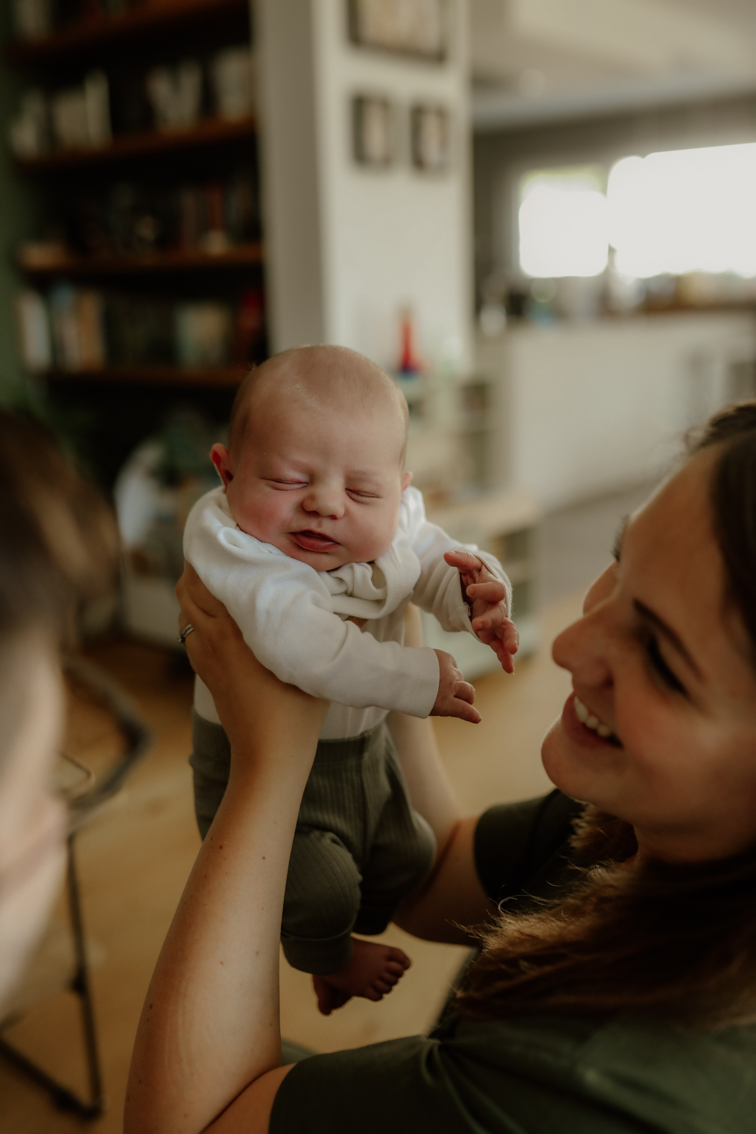 Newborn Fotoshooting ohne Stress?f. Hochzeitsfotograf und Familienfotograf in Neustadt an der Weinstraße, Haßloch, Ludwigshafen, Speyer und Landau - Ekaterina Seoud