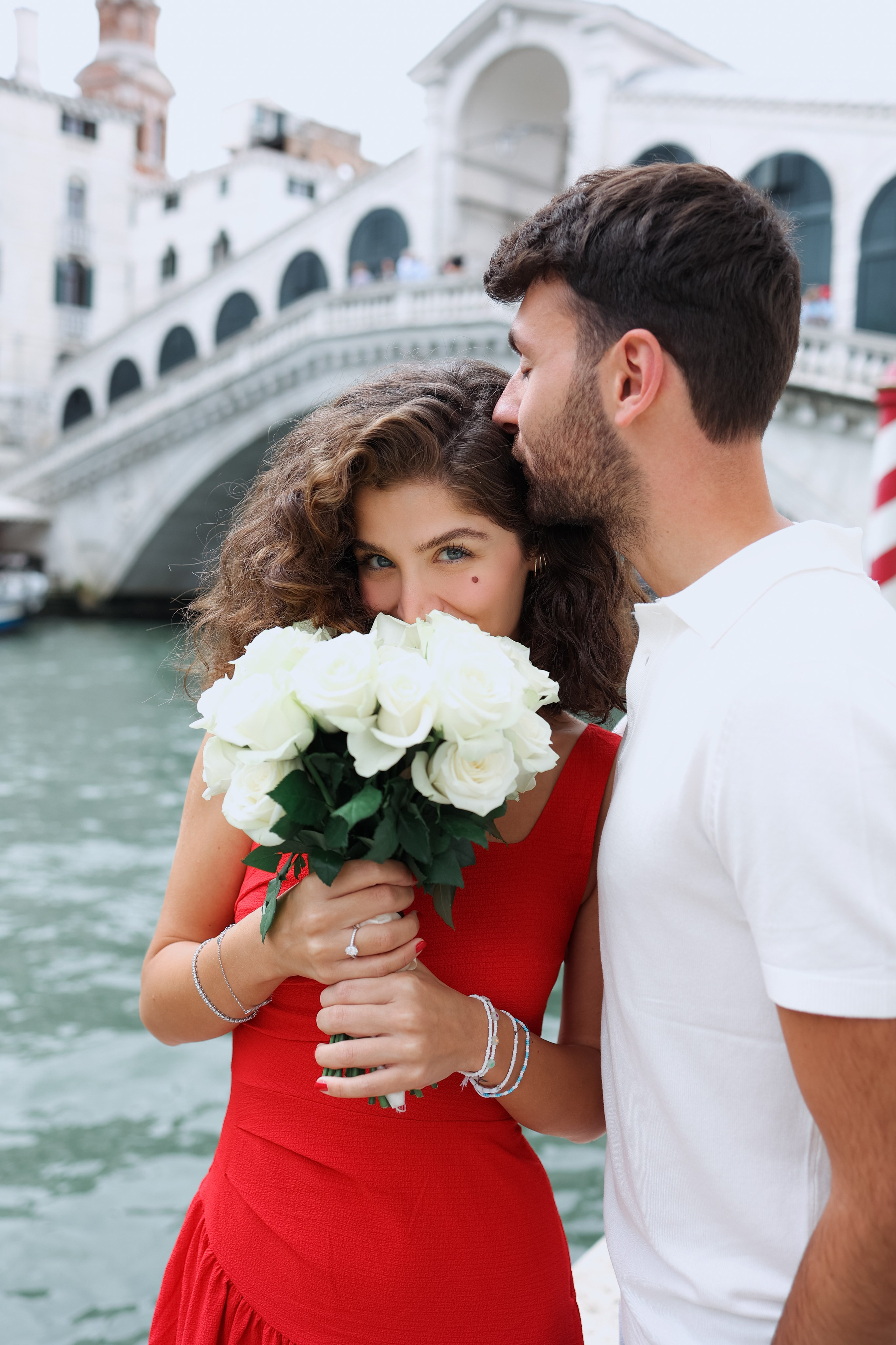 Surprise proposal on a Gondola Ride, Lola & Andy. Photographer in Venice, Viktoria Antonova