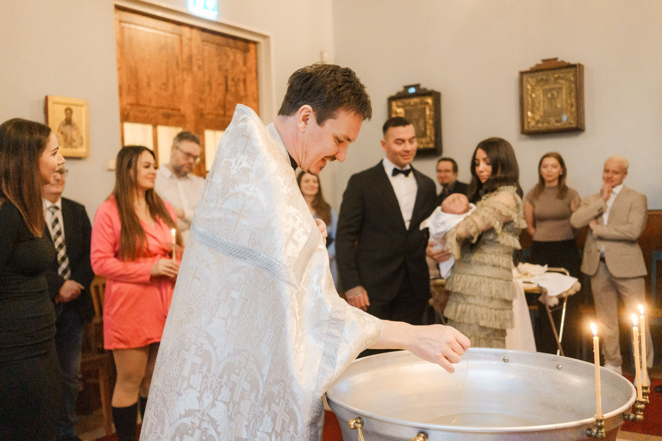 Ristiäiskuvaus Tikkurilan ortodoksisessa kirkossa