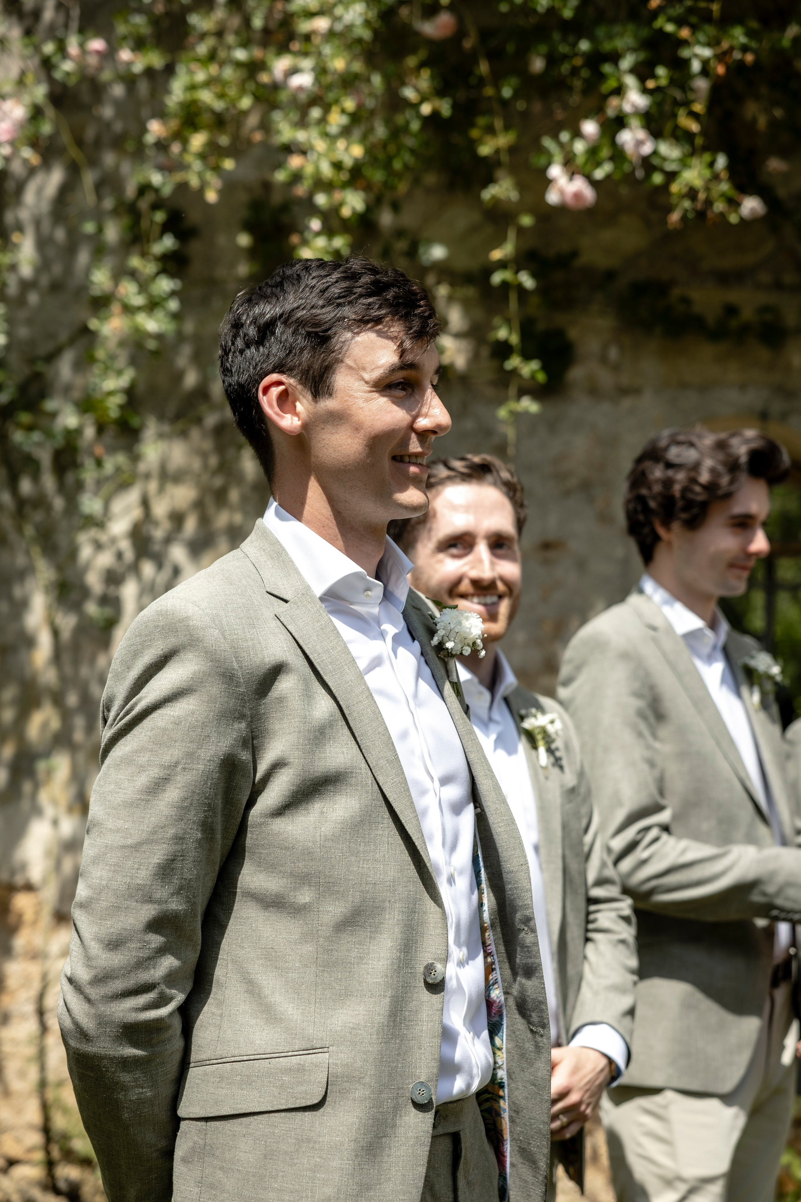 Sarah & Sean — a fairytale wedding at Château Sentout. Eugenie Smirnova — wedding, corporate and lifestyle photographer in Toulouse and Southwest France