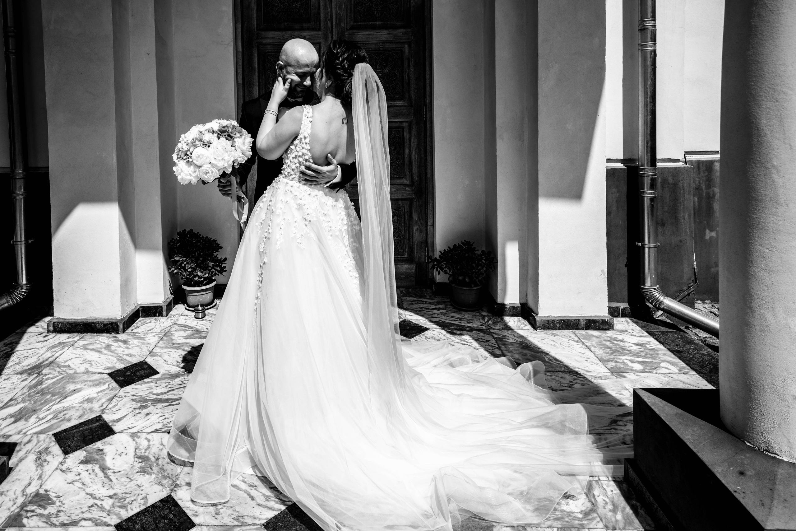 Crina & Cătălin. Acasă