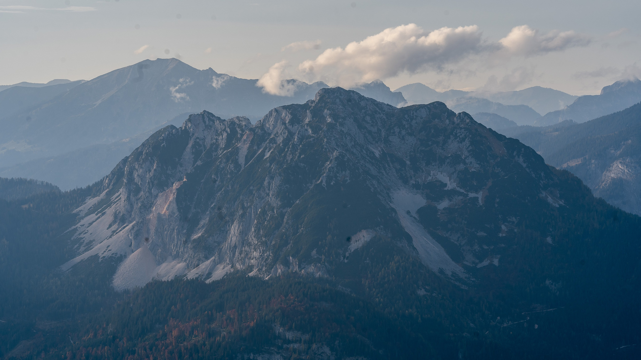 Wo die Liebe die Landschaft trifft: After-Wedding-Shooting in Hallstatt