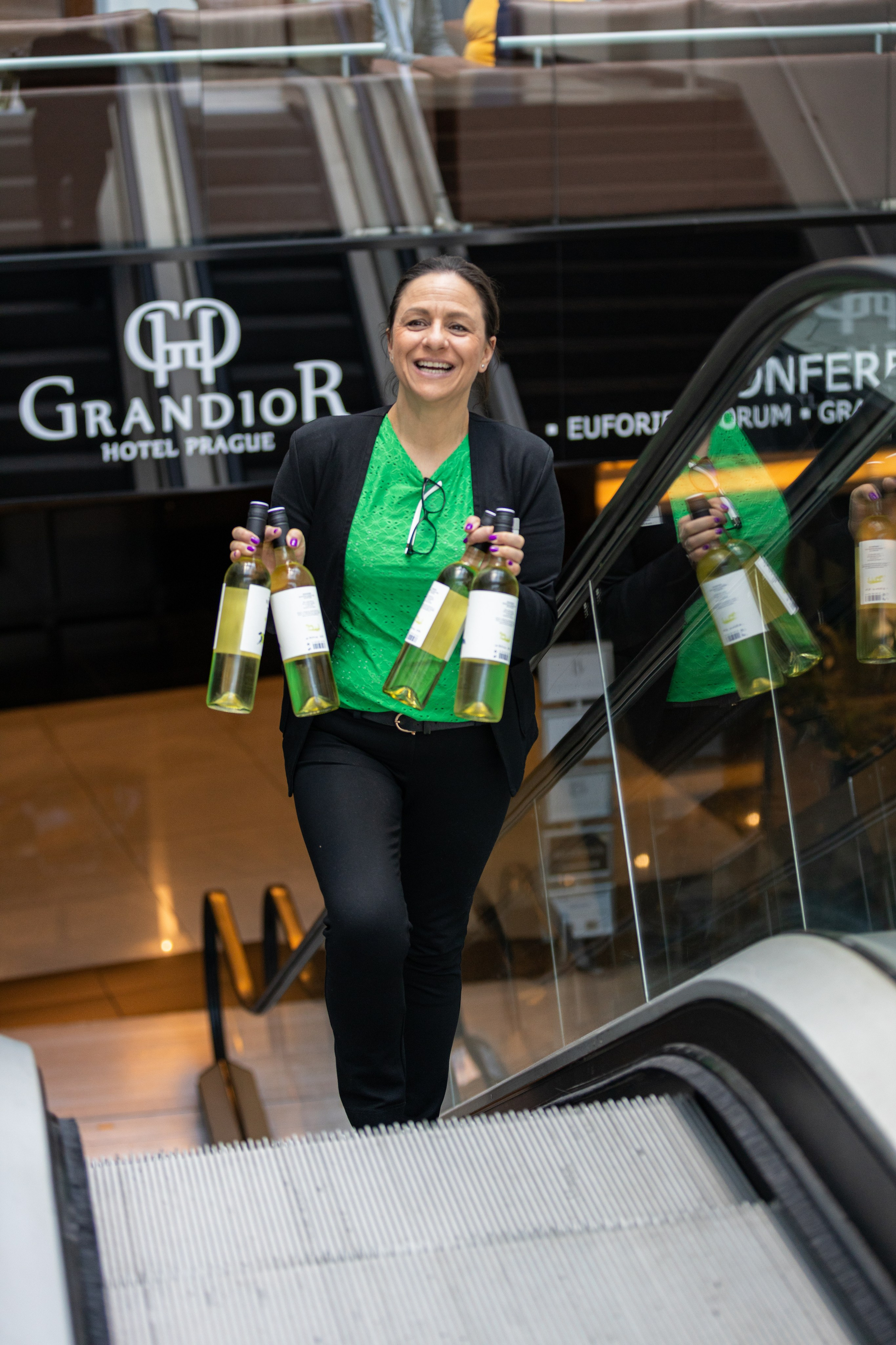 Eventová fotografie. Dana Lišková — Empatická fotografka | Introspektivní umělkyně | Neurodivergentní koučka| Zakladatelka Artepy.cz