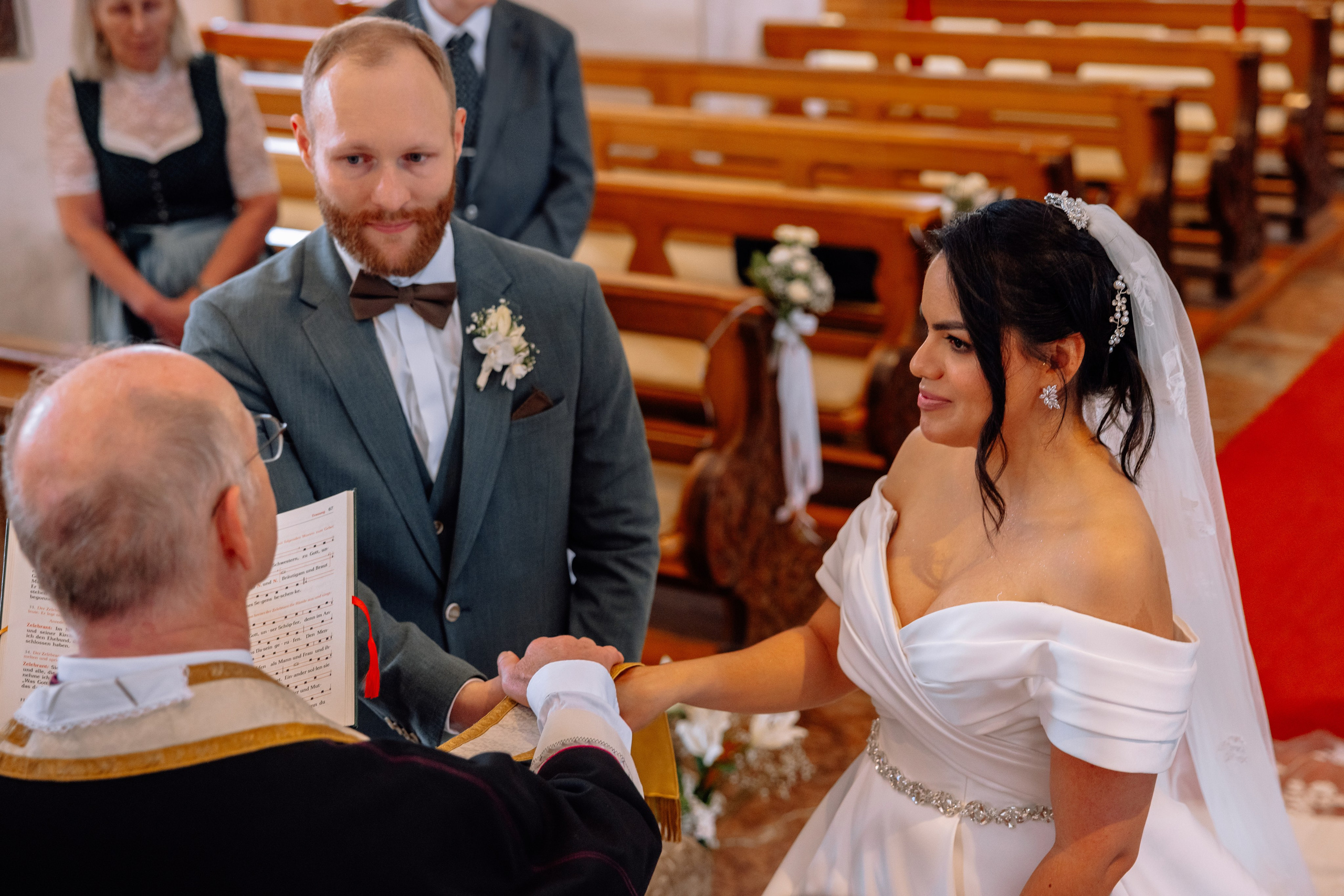 Deutsch-Venezolanische Hochzeit in Isen München. Hochzeitsfotograf München Taufe Familienfotograf Tanja Mauke