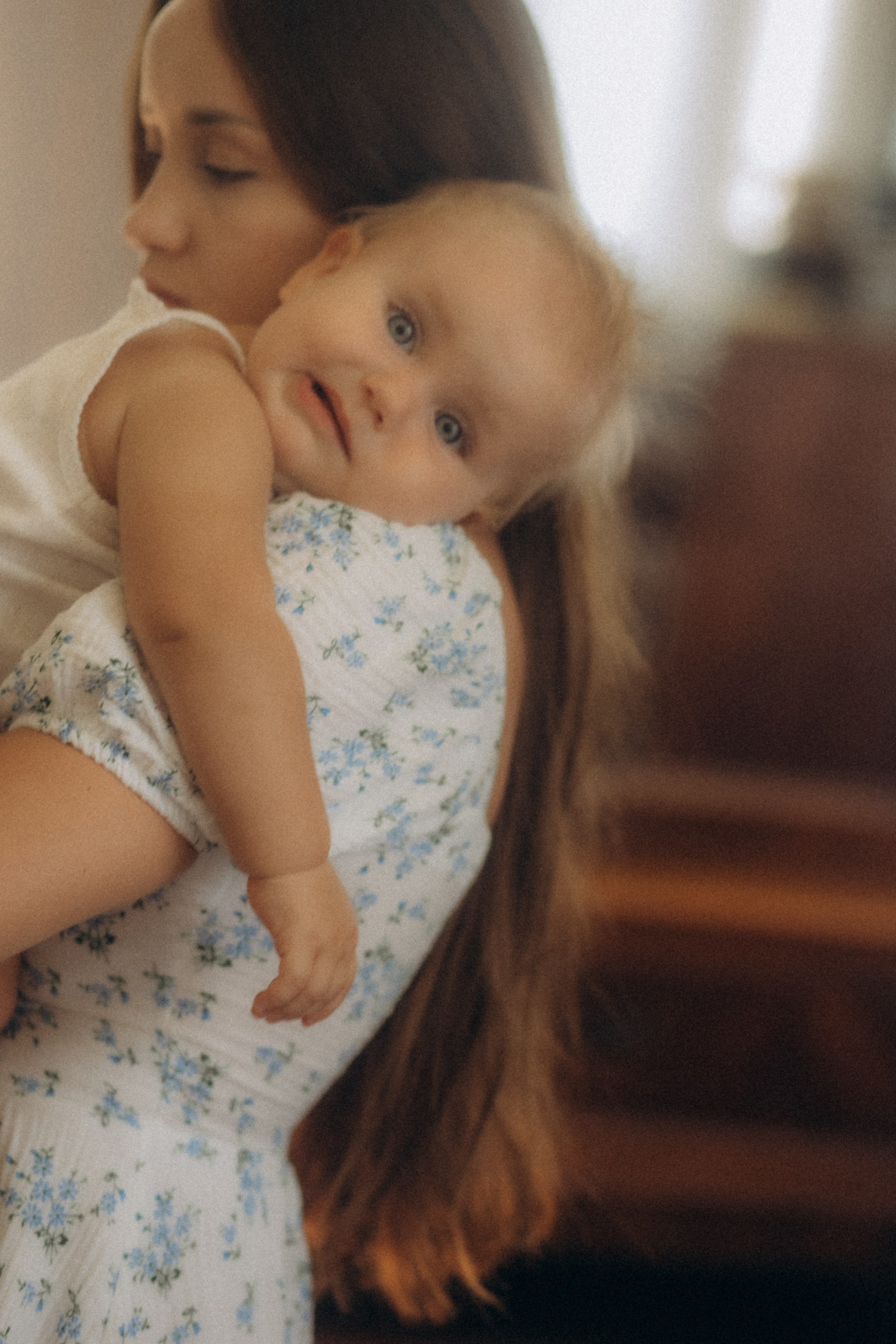 Maman et fille: la tendresse intemporelle. Семейный фотограф во Франции (Мец, Люксембург)