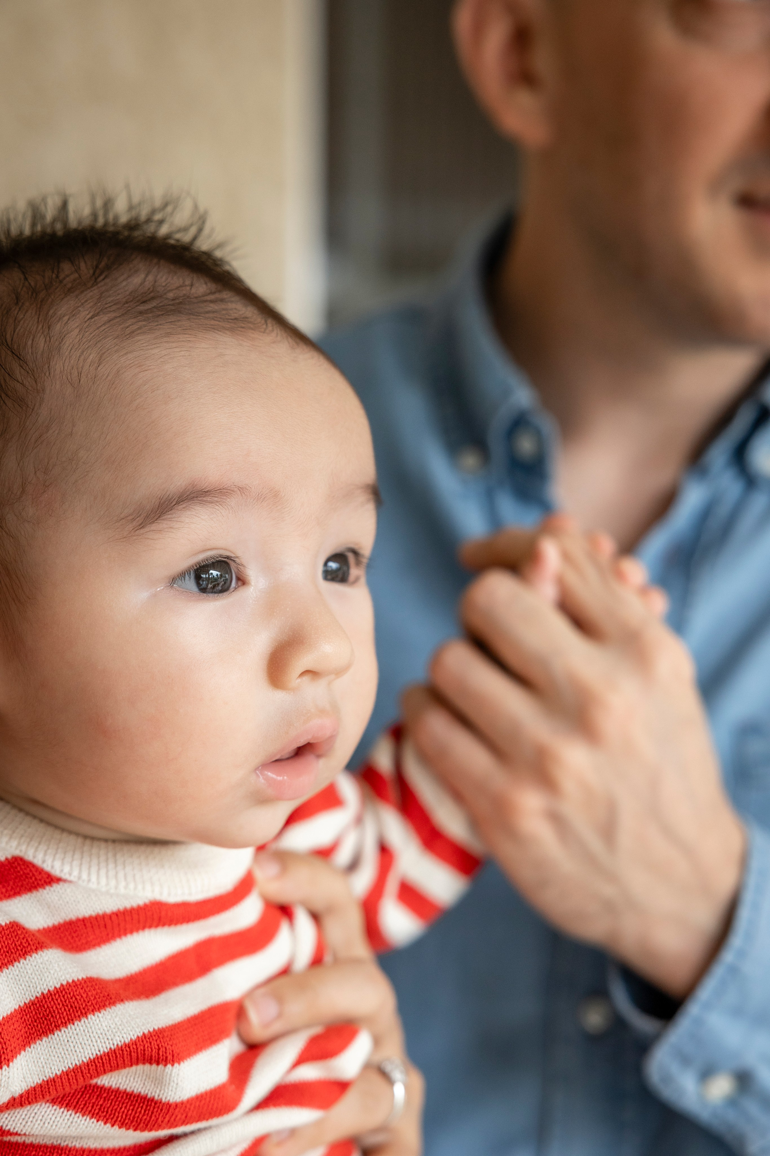 From bump to baby: why at-home family photoshoots in Toulouse are worth It. Евгения Смирнова — фотограф в Тулузе и юго-западной Франции