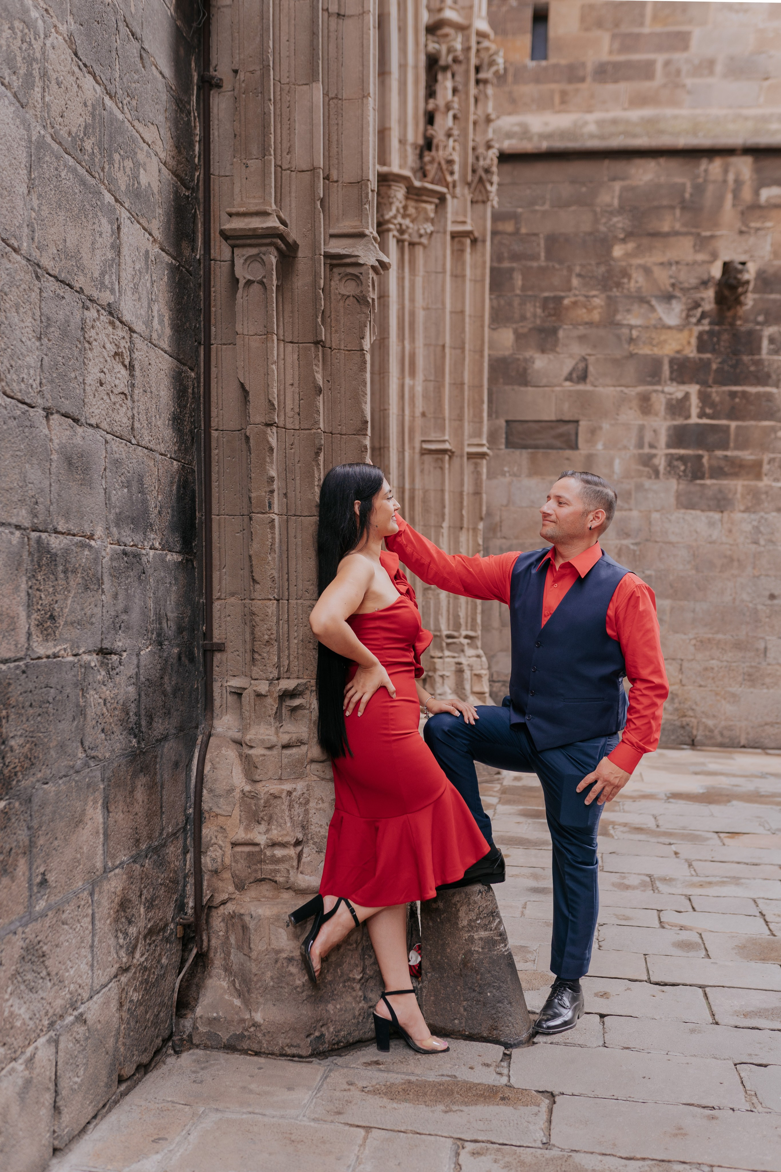The Ultimate Barcelona Photoshoot Guide — Photographers Recommendations. DiaFoto — Wow Photographer in Barcelona | Premium Barcelona Photoshoot Experience