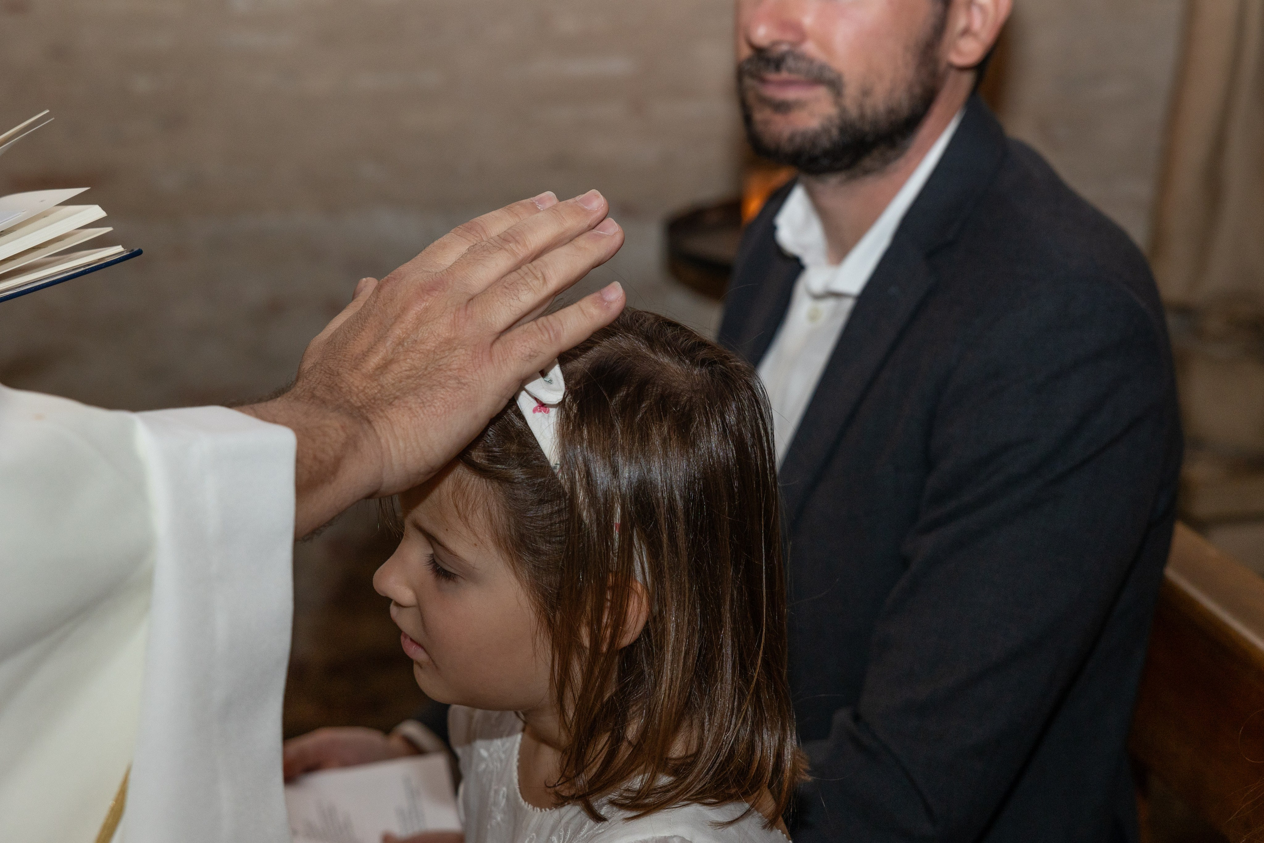 The Baptism of Diana in the Church of Saint-Sernin in Toulouse. Евгения Смирнова — фотограф в Тулузе и юго-западной Франции