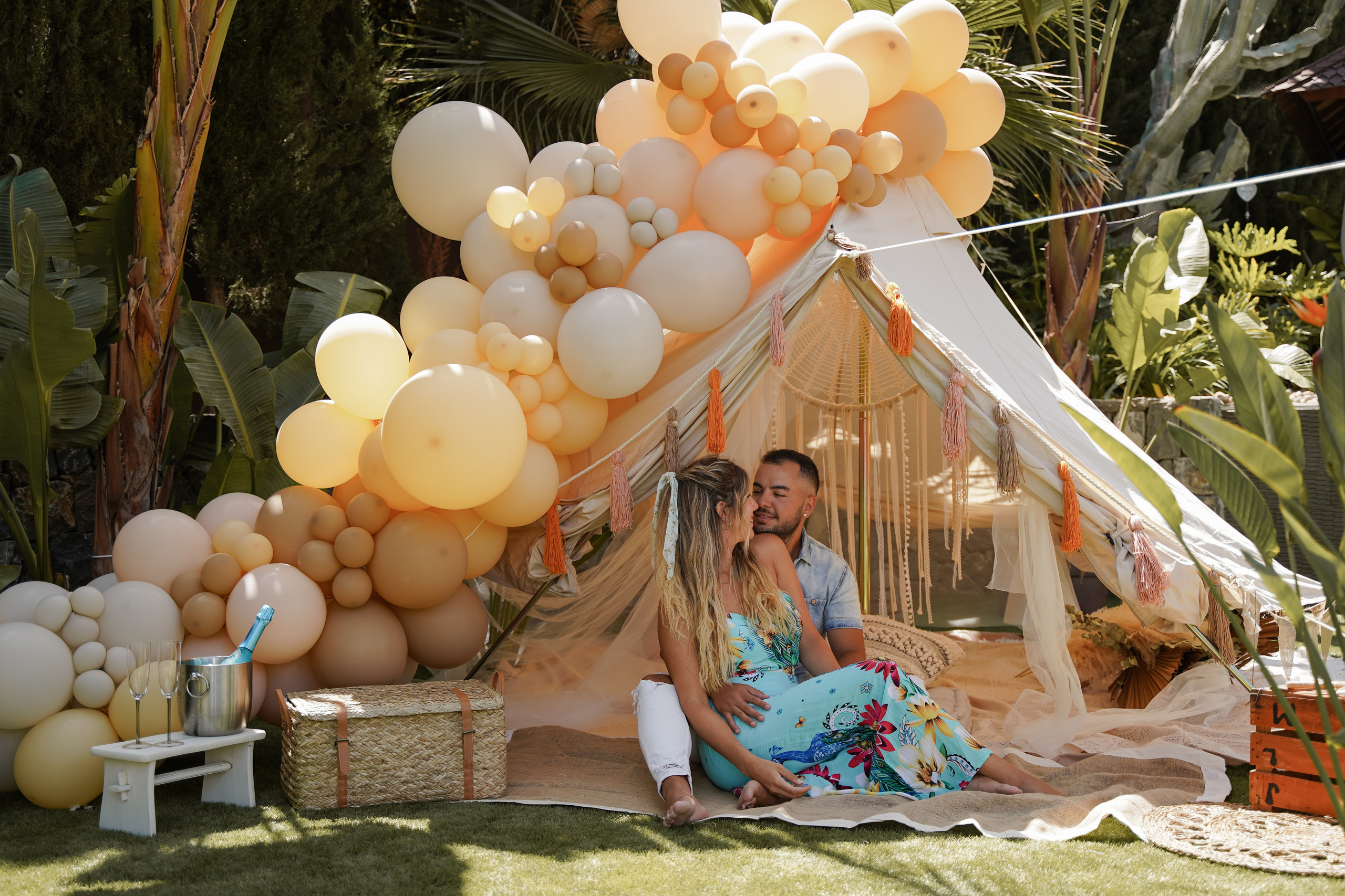 Pedida de mano. Fotografo familiar, bodas, reportaje Diana Memetova Alicante, Benidorm