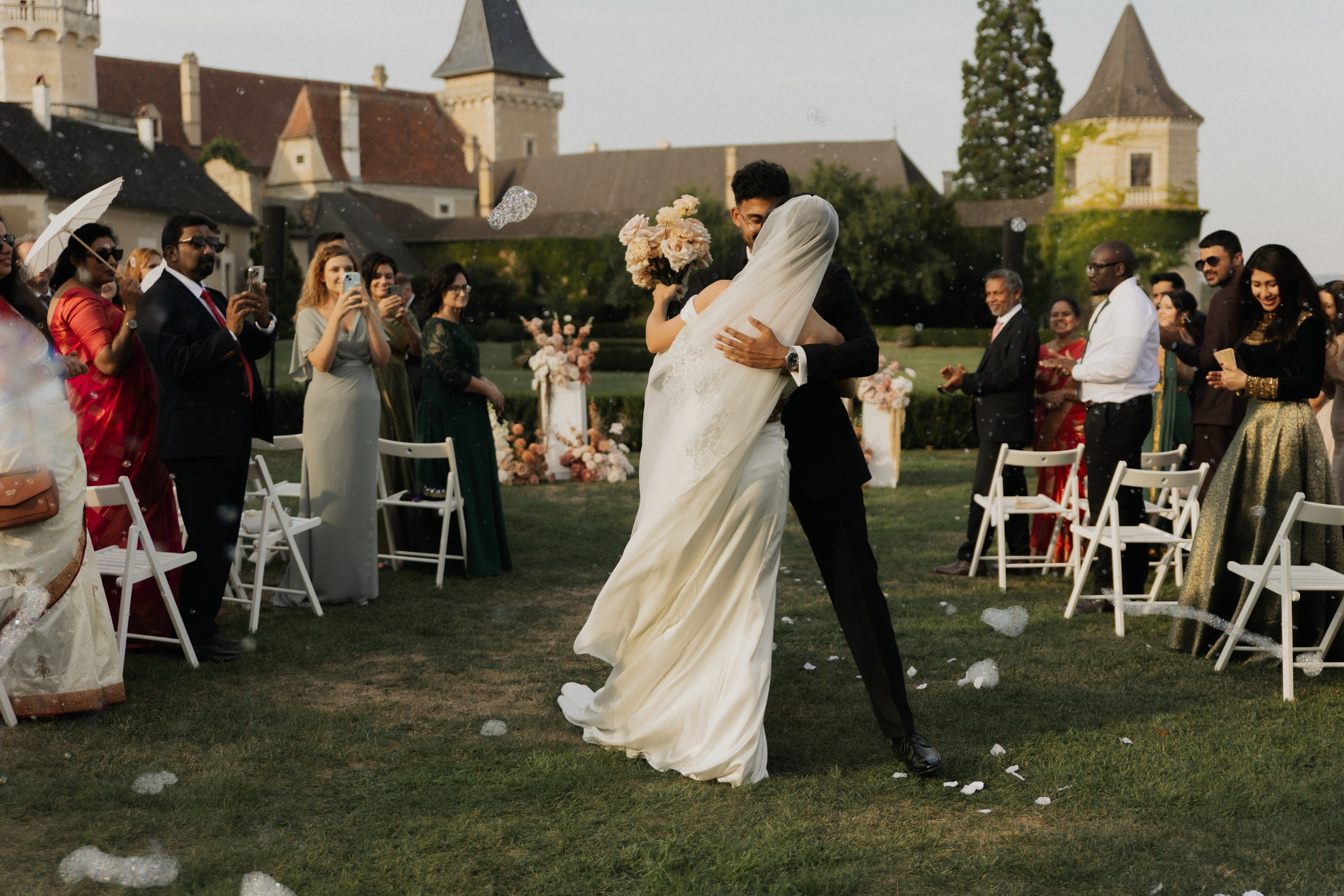Elegant Castle Wedding in Austria | Alwin & Ruth’s Fairytale Celebration. Wedding photographer and videographer based in Timisoara, Romania