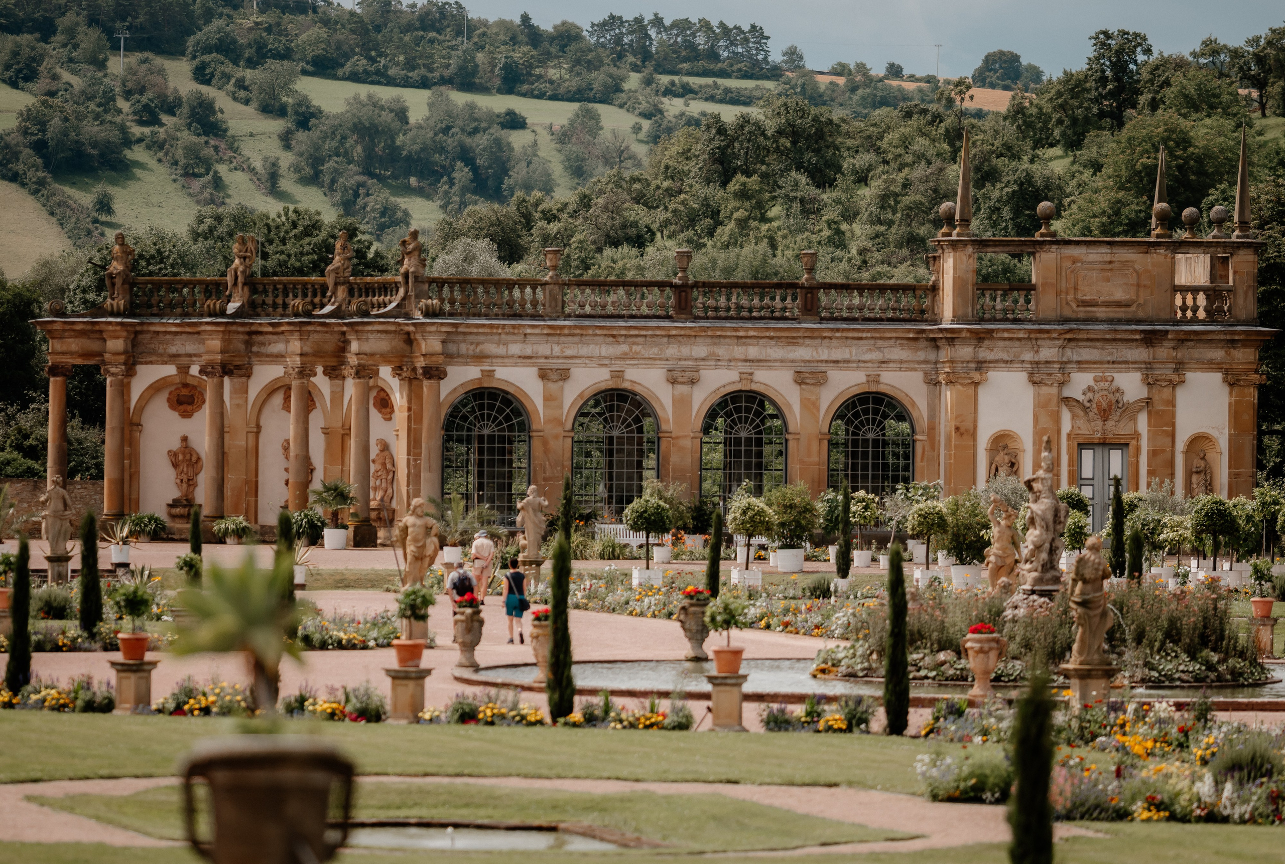 Romantische Hochzeit in Schloss Weikersheim | Julia & Dominik. Anna Saribekyan – Beste Hochzeitsfotografin in Würzburg, Top 10 in Deutschland
