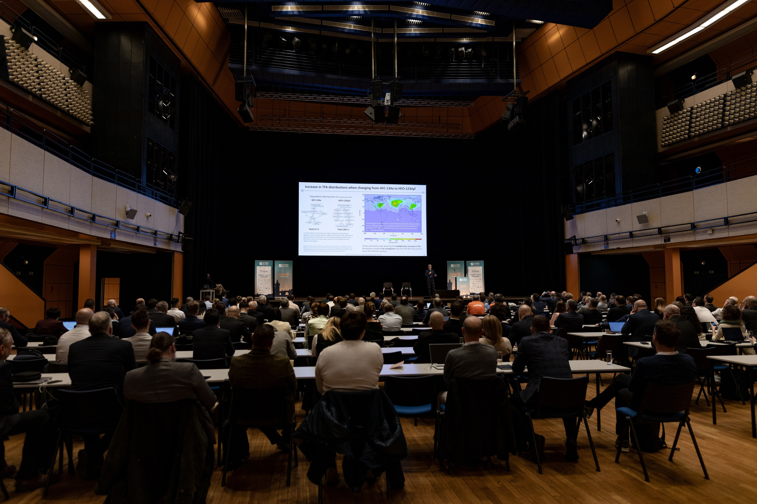 Eventová fotografie. Dana Lišková — Empatická fotografka | Introspektivní umělkyně | Neurodivergentní koučka| Zakladatelka Artepy.cz