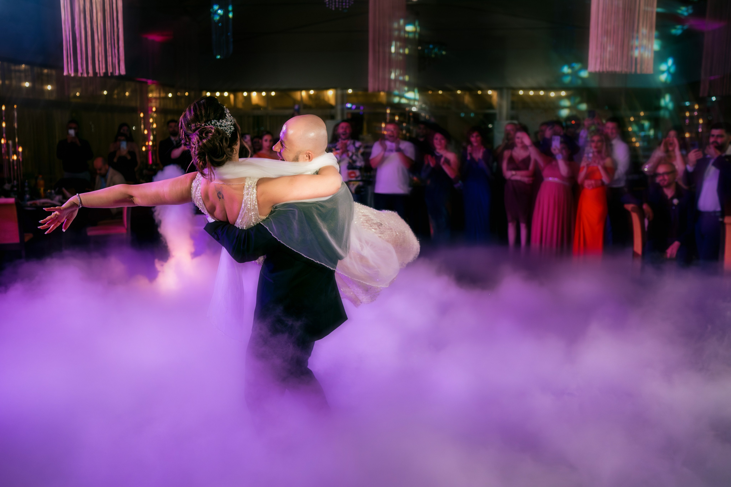 Crina & Cătălin. Acasă