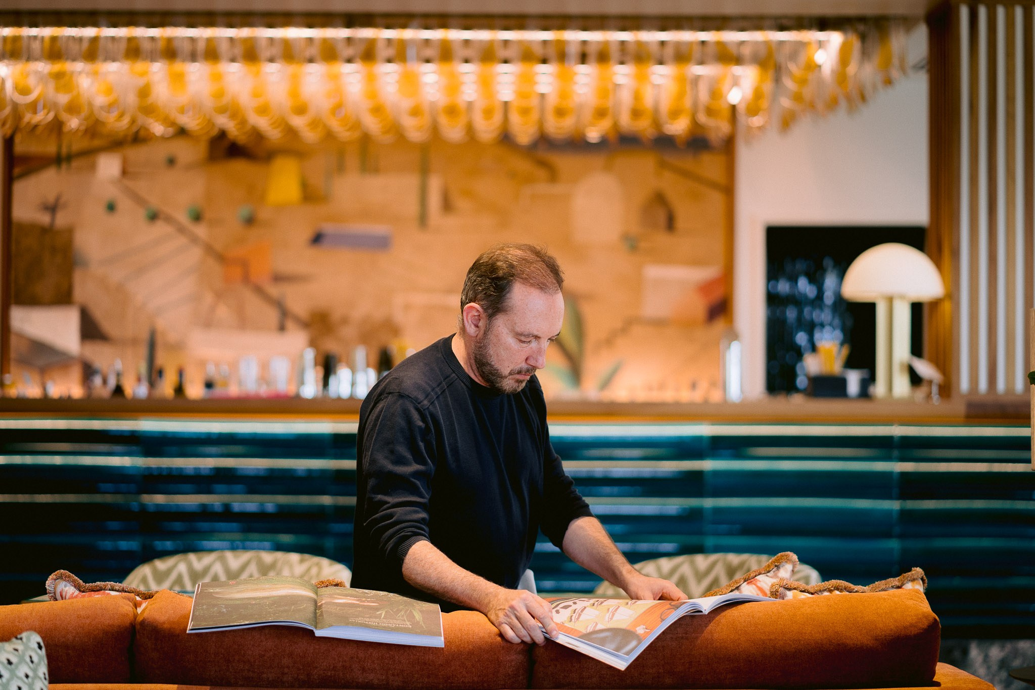 Diseñador Lázaro Rosa-Violán en el hotel St. Regis Mardavall