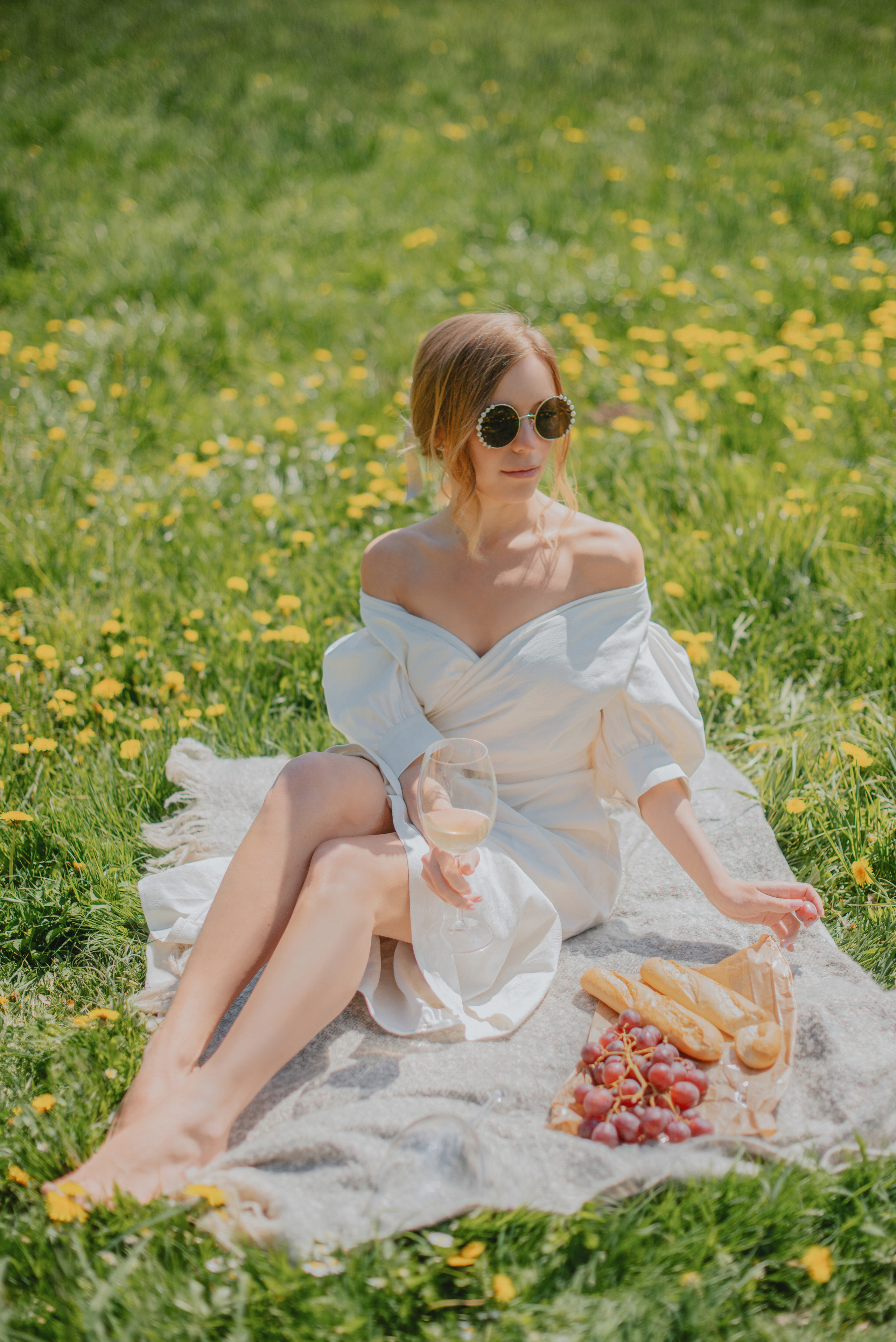 Venkovní portrétní focení v Průhonickém parku v Praze. Profesionální fotografka v Praze Anastasia Haritonova