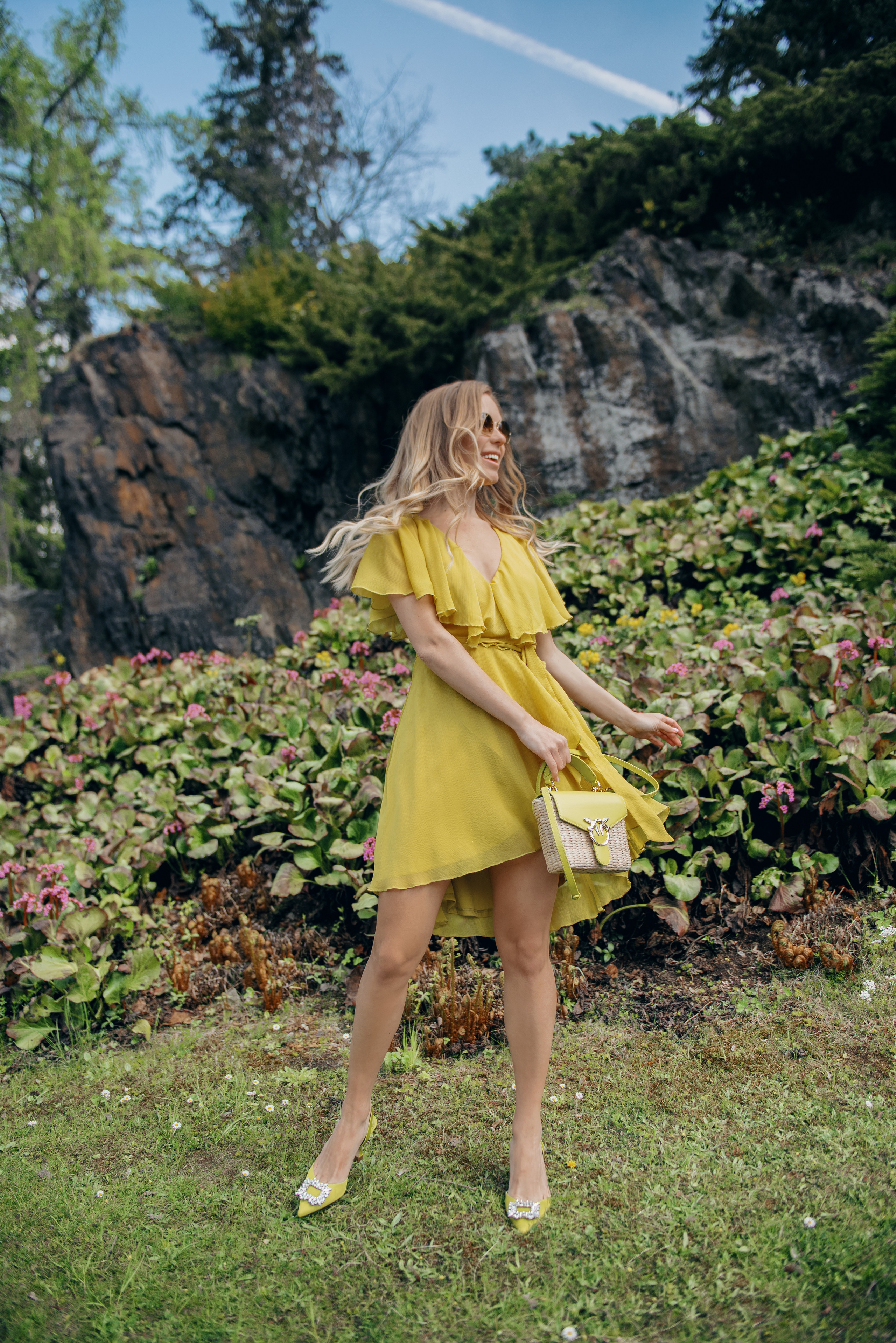 Venkovní portrétní focení v Průhonickém parku v Praze. Profesionální fotografka v Praze Anastasia Haritonova