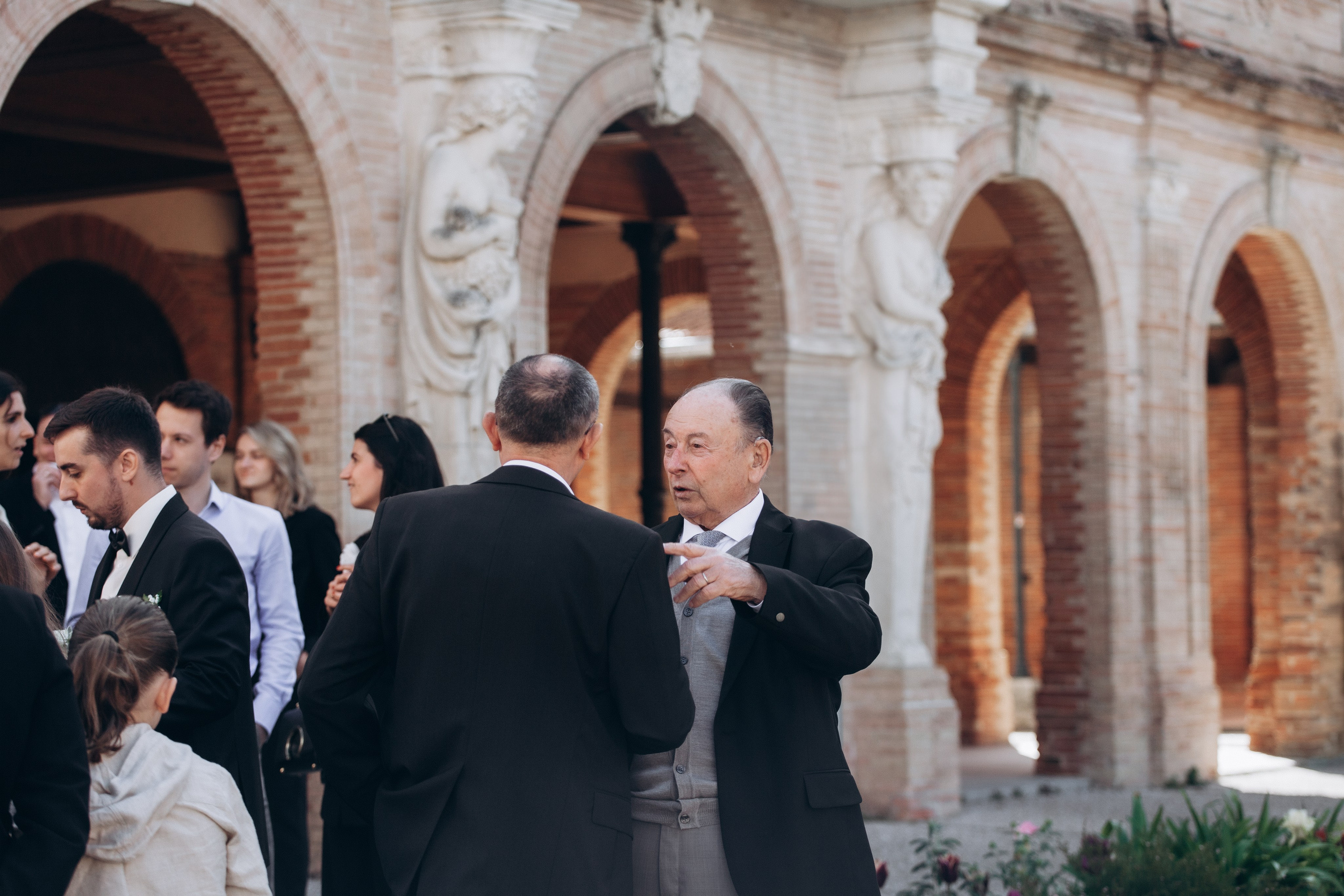 Wedding photography in France. Eugenie Smirnova — wedding, corporate and lifestyle photographer in Toulouse and Southwest France