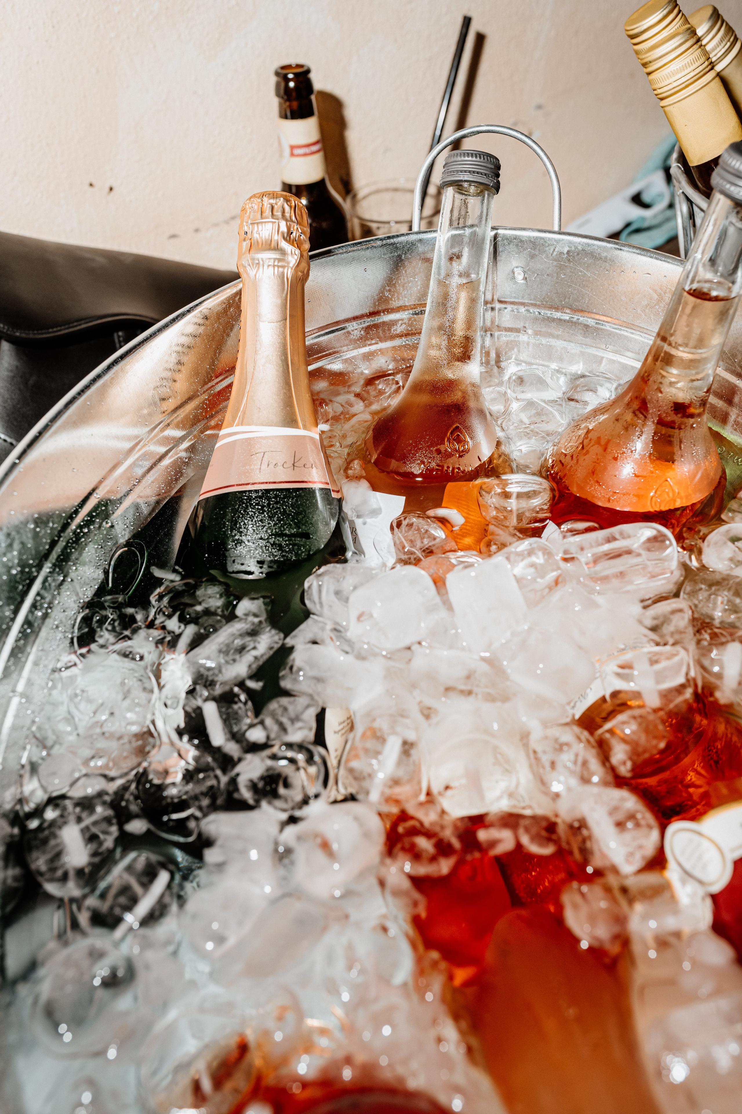 Romantische Hochzeit in Schloss Weikersheim | Julia & Dominik. Anna Saribekyan – Beste Hochzeitsfotografin in Würzburg, Top 10 in Deutschland