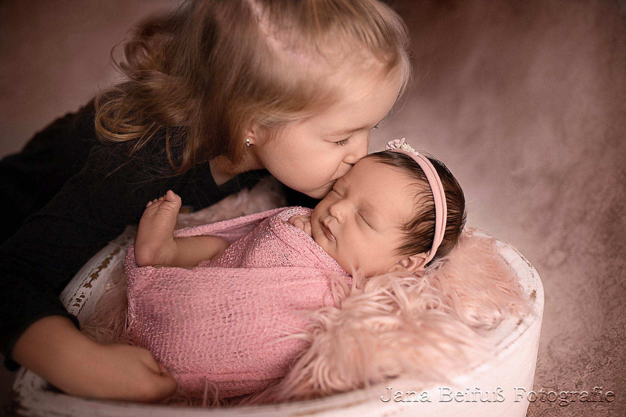 Neugeborenenshooting Weißenhorn, Neugeborenenshooting Ulm, Babyfotograf Ulm, Babyfotograf Senden, Babyfotograf Neu-Ulm Jana Beifuß Fotografie